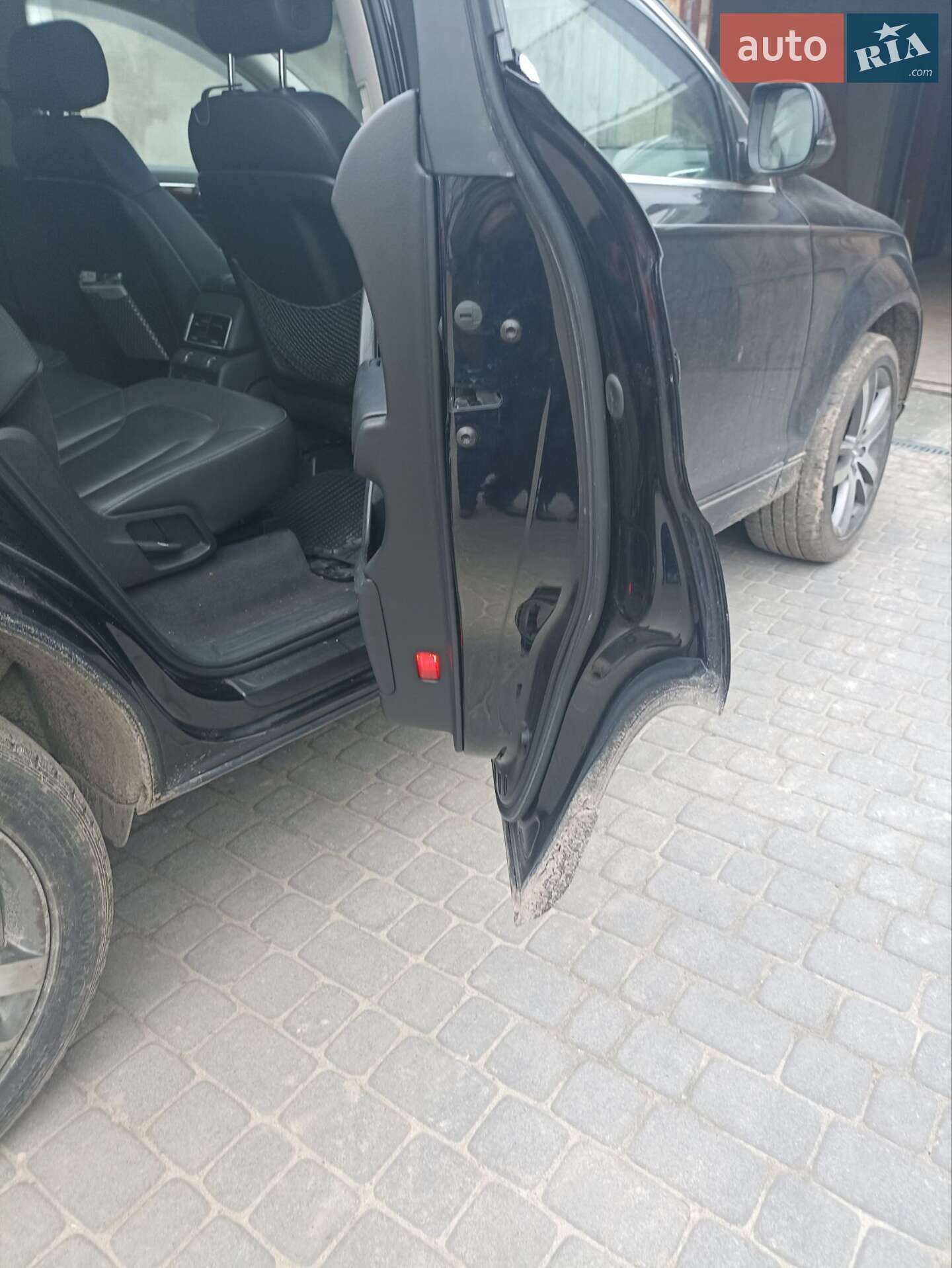 Audi Q7 2013 VIN WA1LMAFE0DD012393 фото оголошення 8 з 30