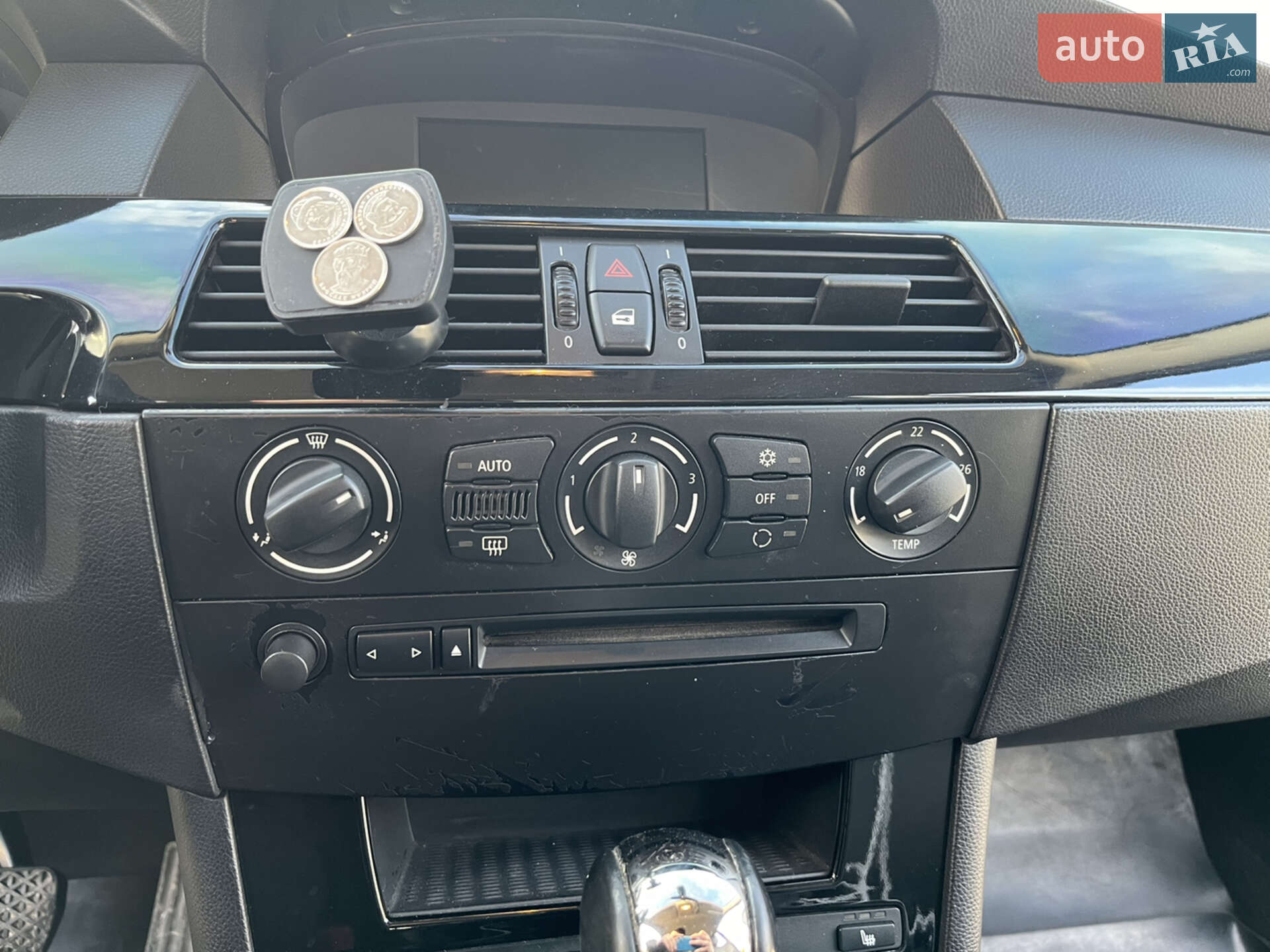 BMW 5 Series 2005 VIN WBANJ71020B518638 фото оголошення 25 з 36