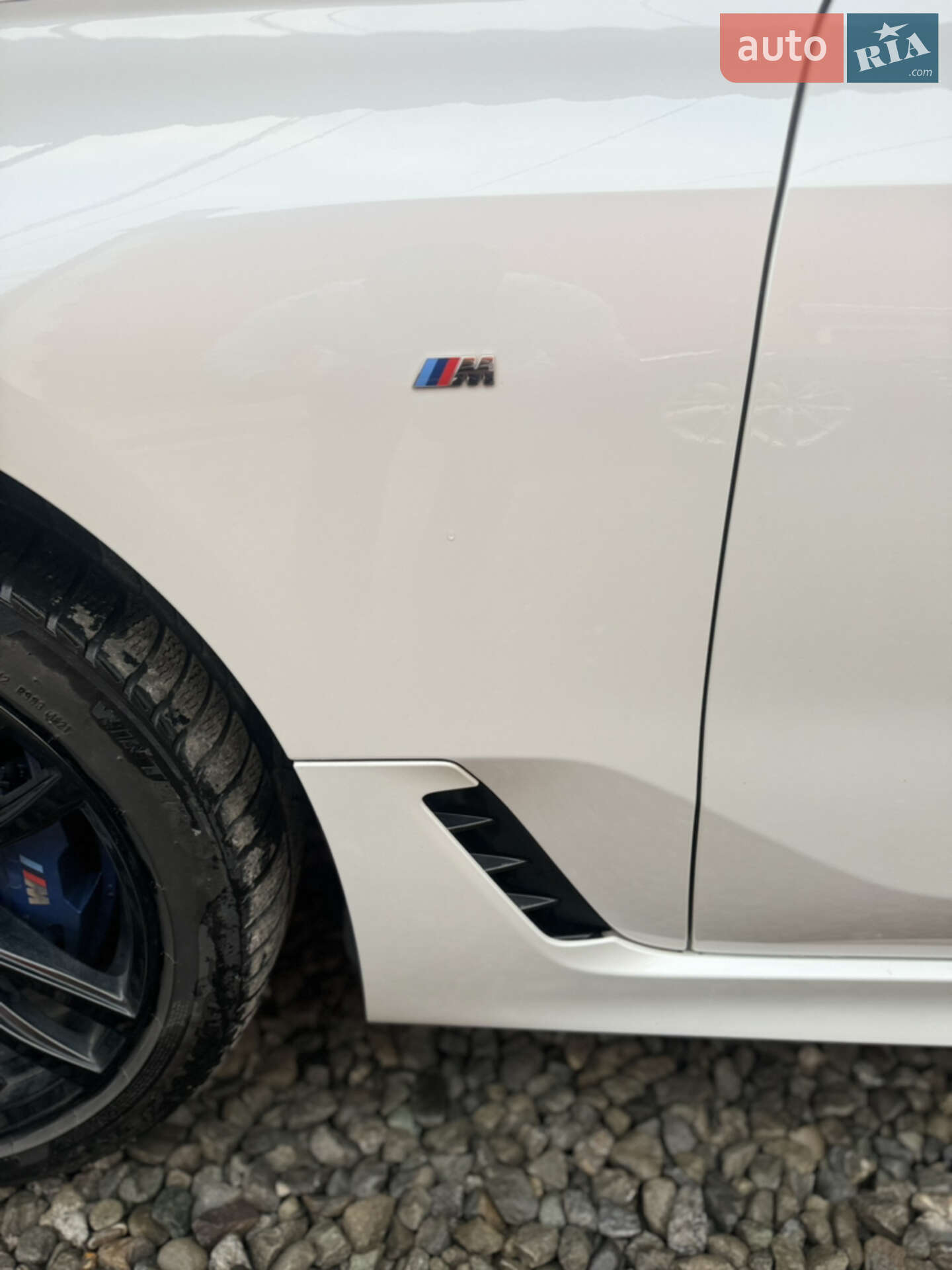 BMW 6 Series GT 2018 VIN WBAJW81060BK92822 фото оголошення 2 з 34