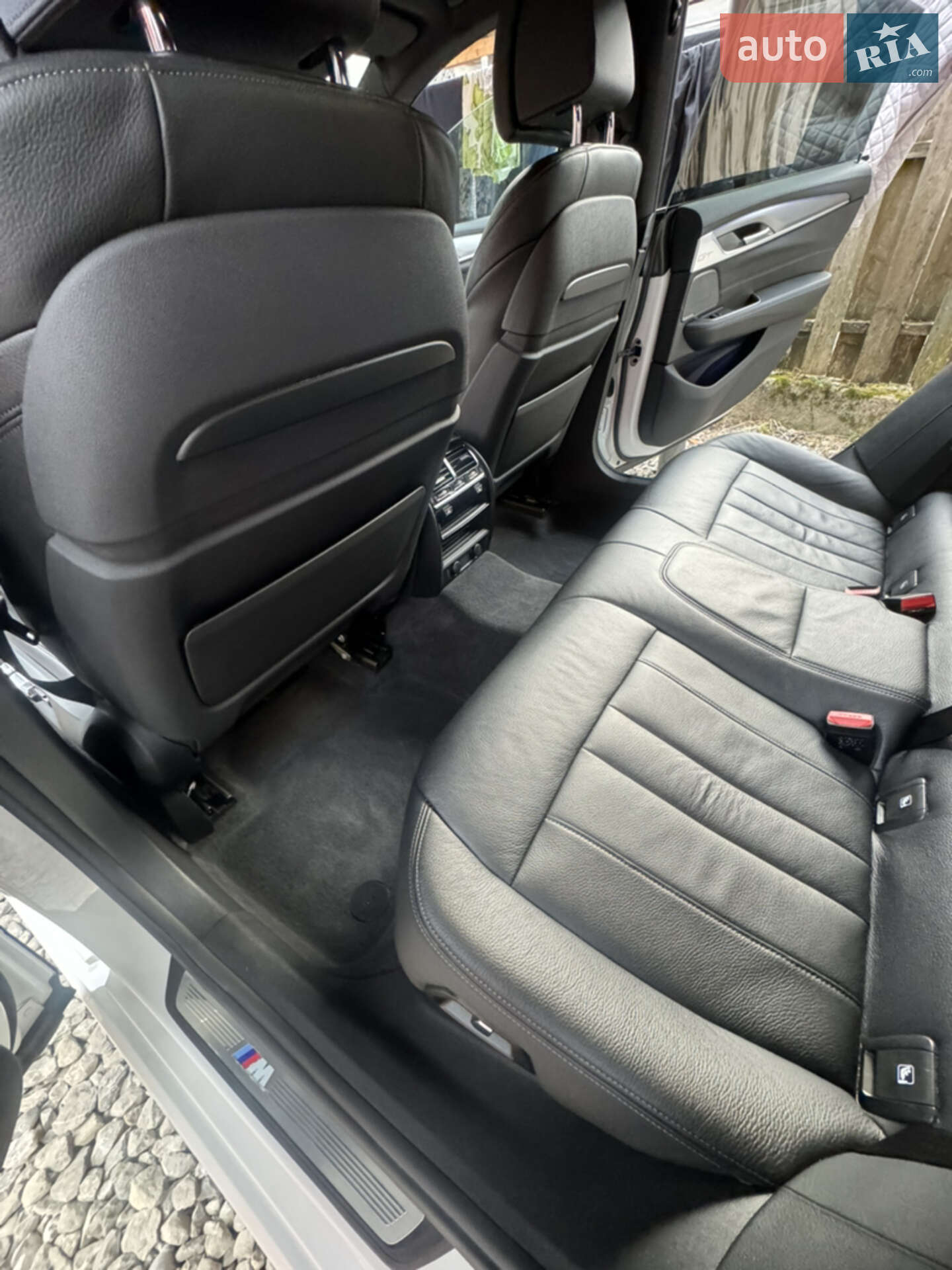 BMW 6 Series GT 2018 VIN WBAJW81060BK92822 фото оголошення 22 з 34