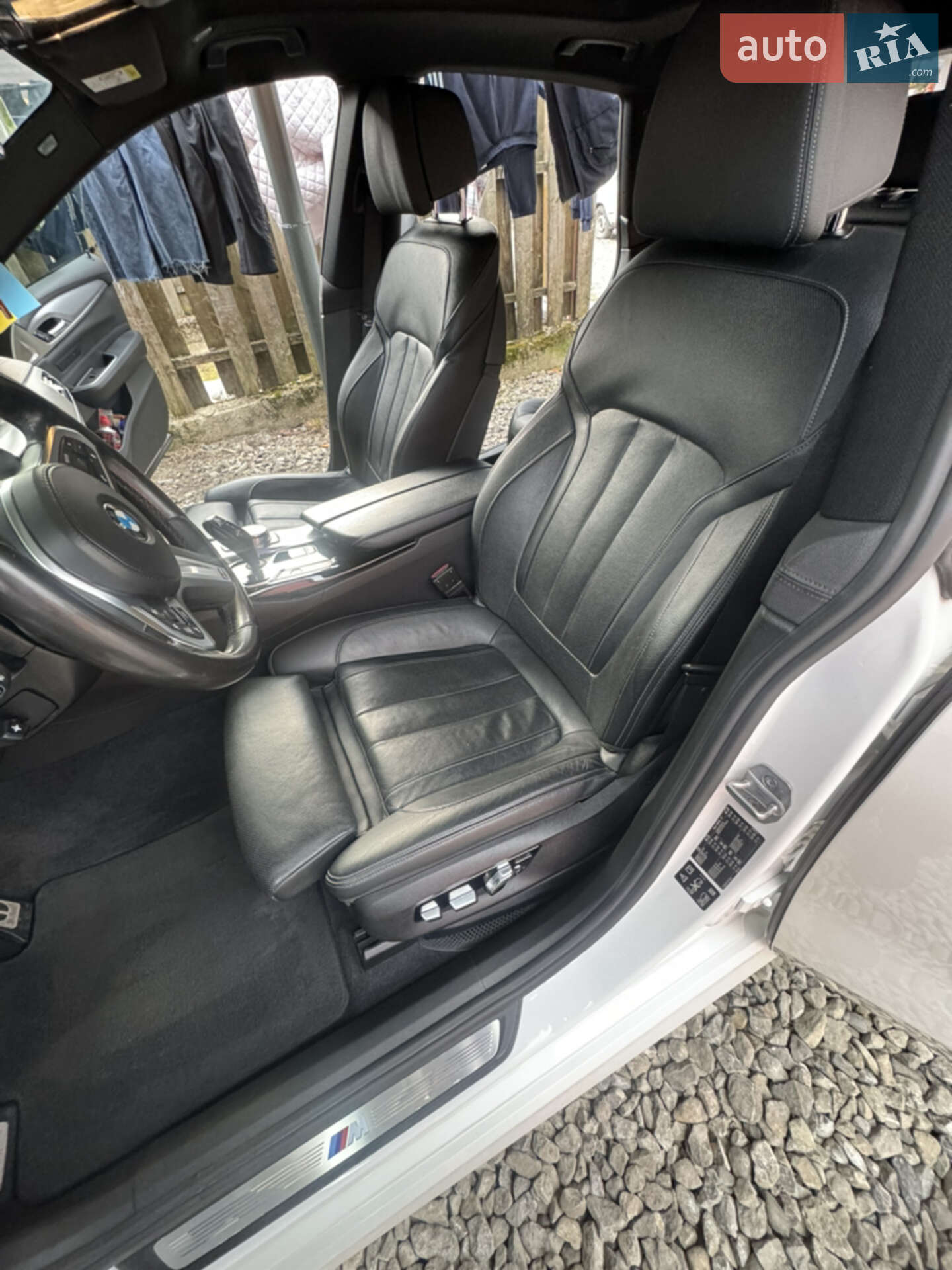BMW 6 Series GT 2018 VIN WBAJW81060BK92822 фото оголошення 31 з 34