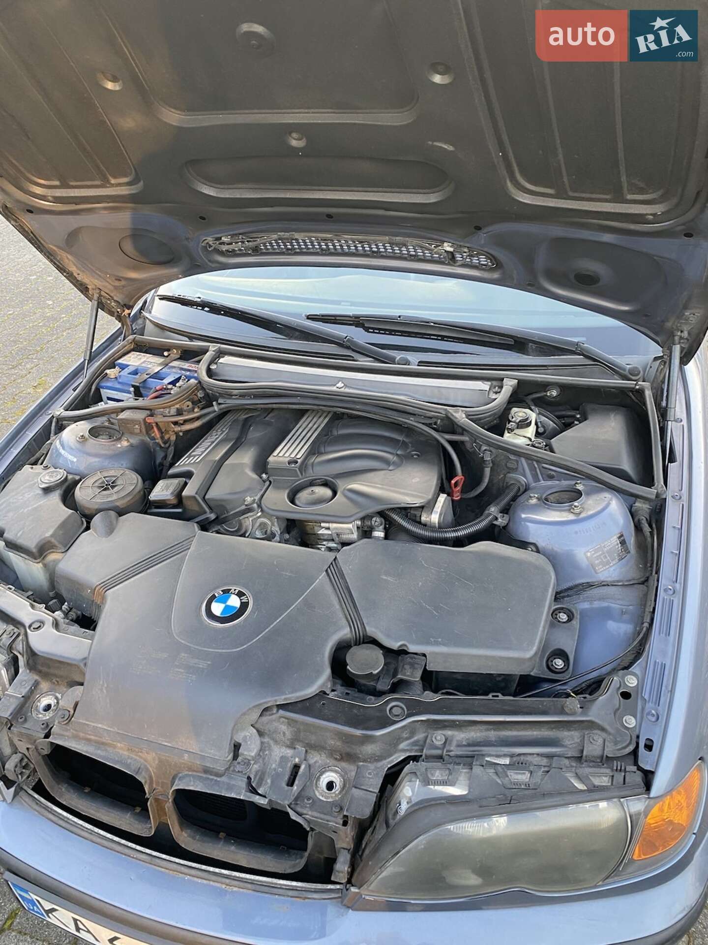 BMW 3 Series 2003 VIN WBAAY71090FZ57905 фото оголошення 3 з 6