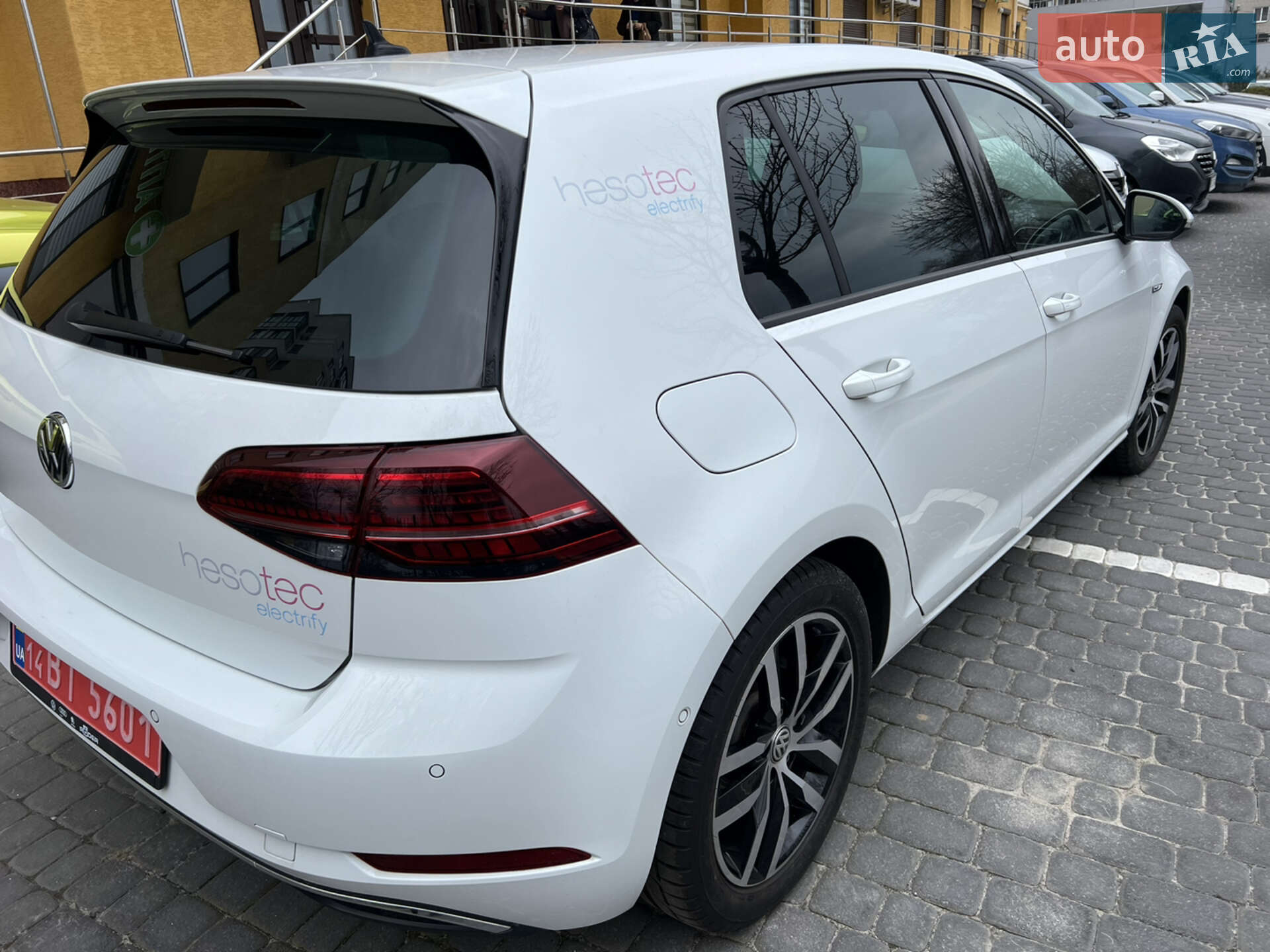 Volkswagen e-Golf 2020 VIN WVWZZZAUZLW919300 фото оголошення 10 з 34