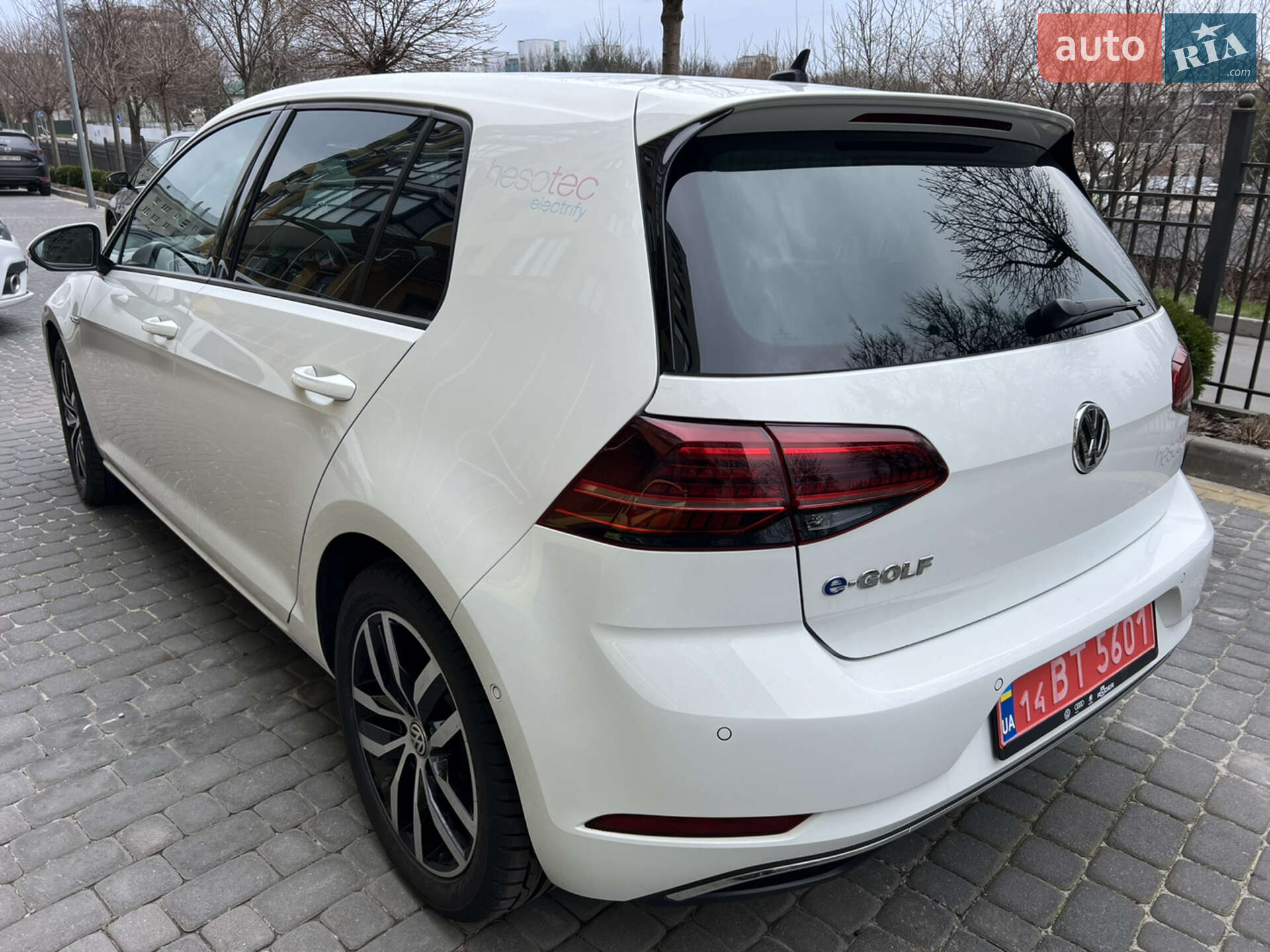 Volkswagen e-Golf 2020 VIN WVWZZZAUZLW919300 фото оголошення 6 з 34
