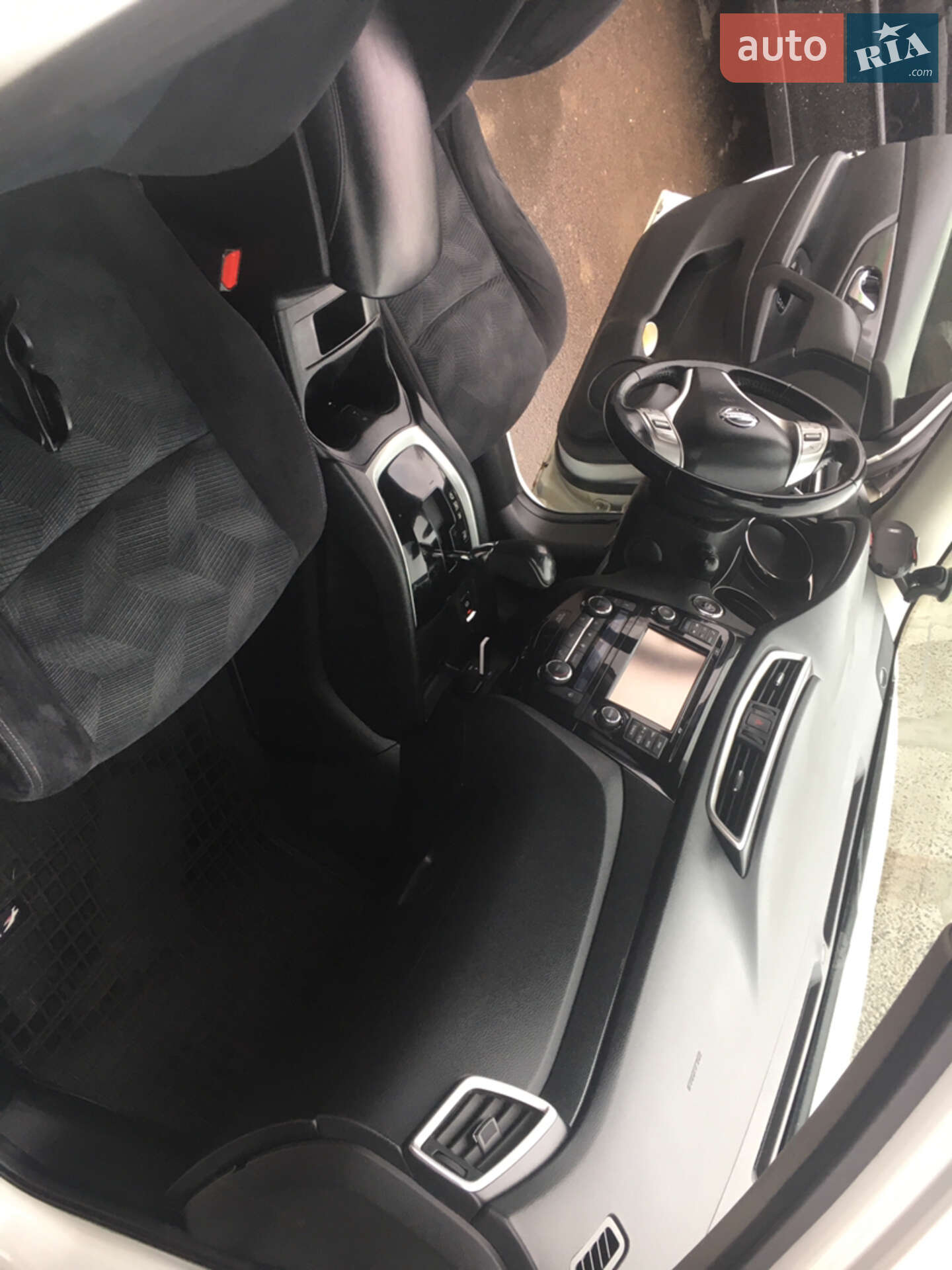 Nissan X-Trail 2014 VIN JN1TCAT32U0007771 фото оголошення 32 з 41