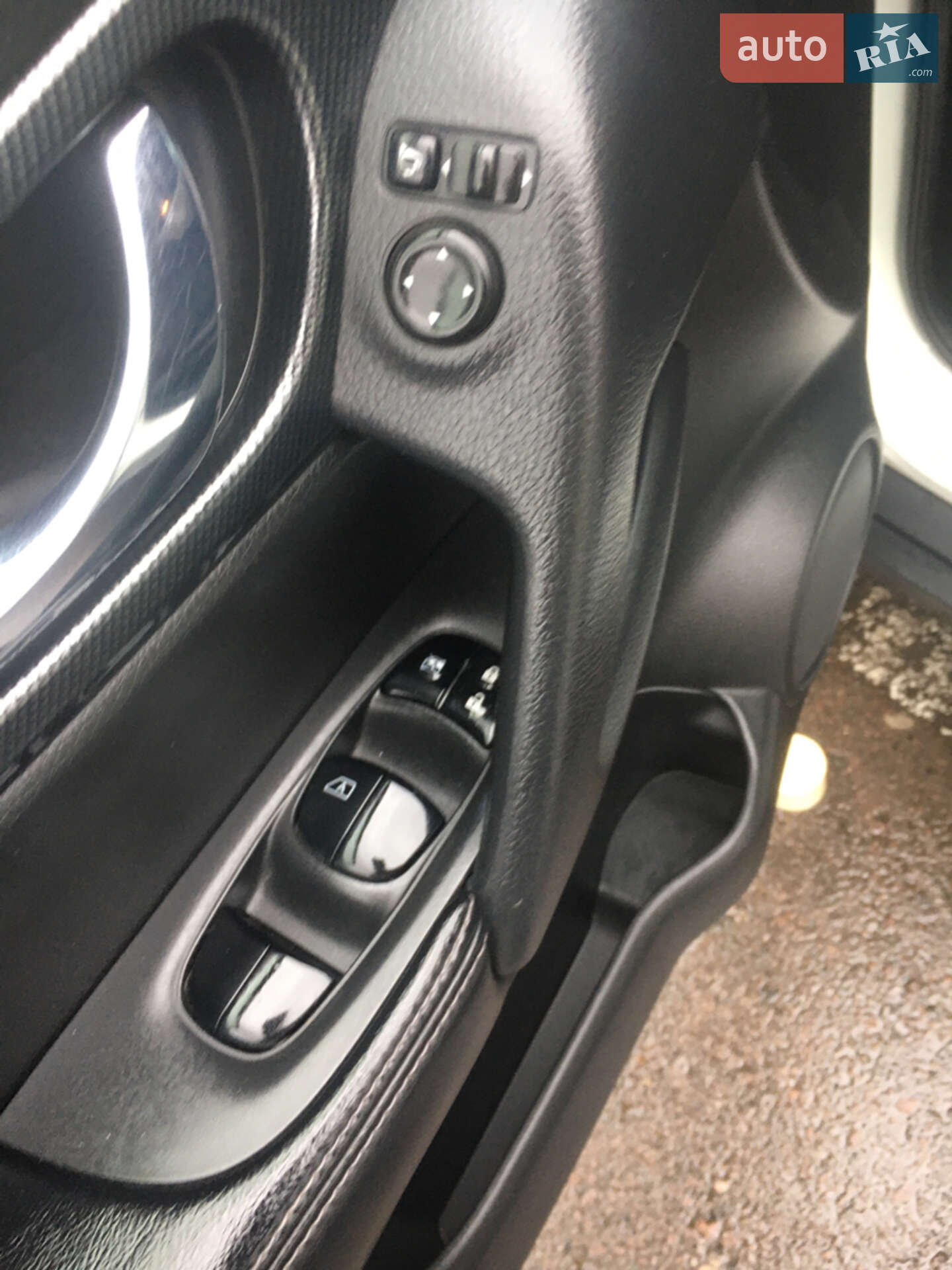 Nissan X-Trail 2014 VIN JN1TCAT32U0007771 фото оголошення 36 з 41