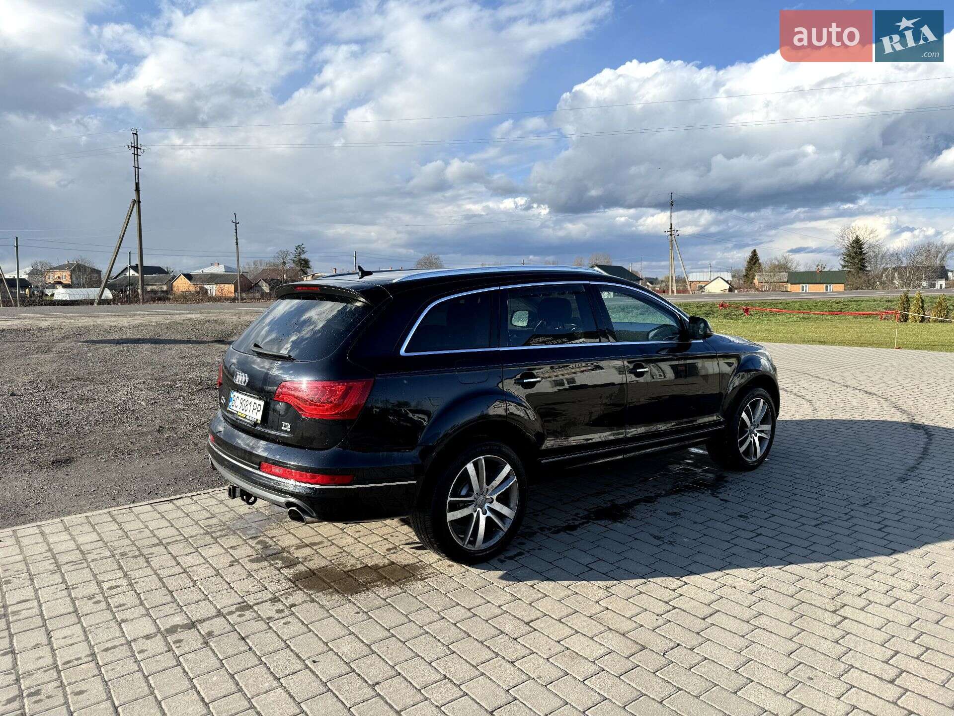 Audi Q7 2013 VIN WA1LMAFE0DD012393 фото оголошення 2 з 16