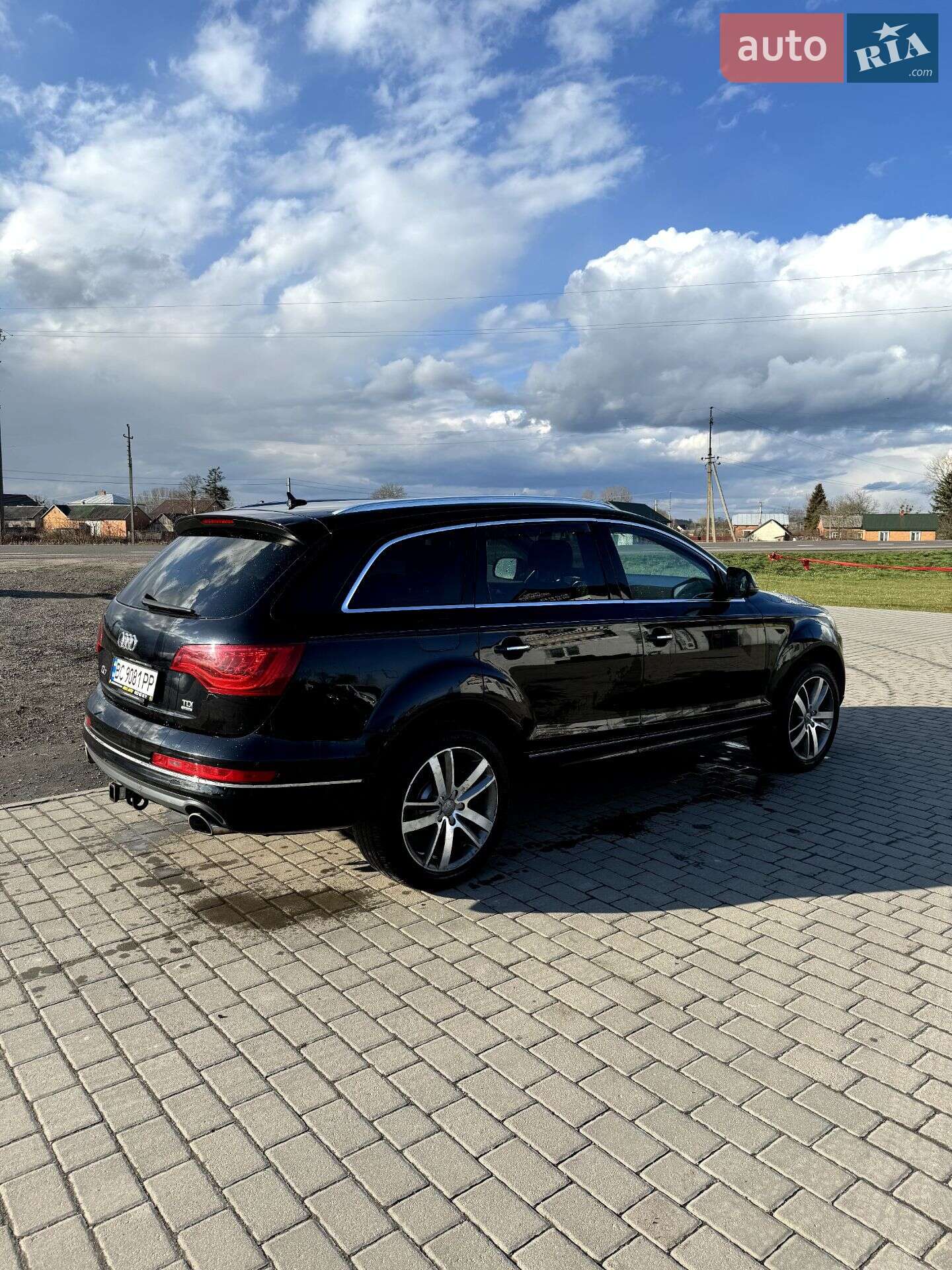 Audi Q7 2013 VIN WA1LMAFE0DD012393 фото оголошення 3 з 16