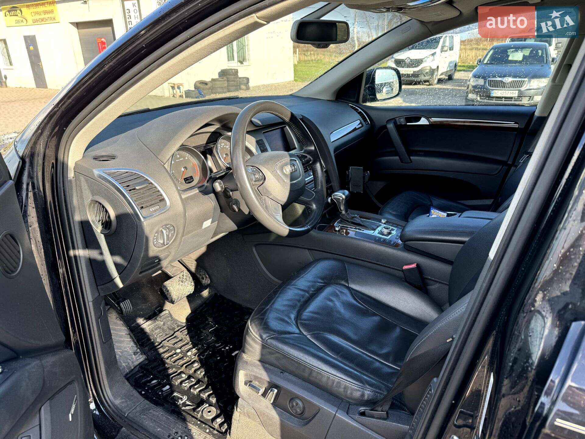 Audi Q7 2013 VIN WA1LMAFE0DD012393 фото оголошення 12 з 16