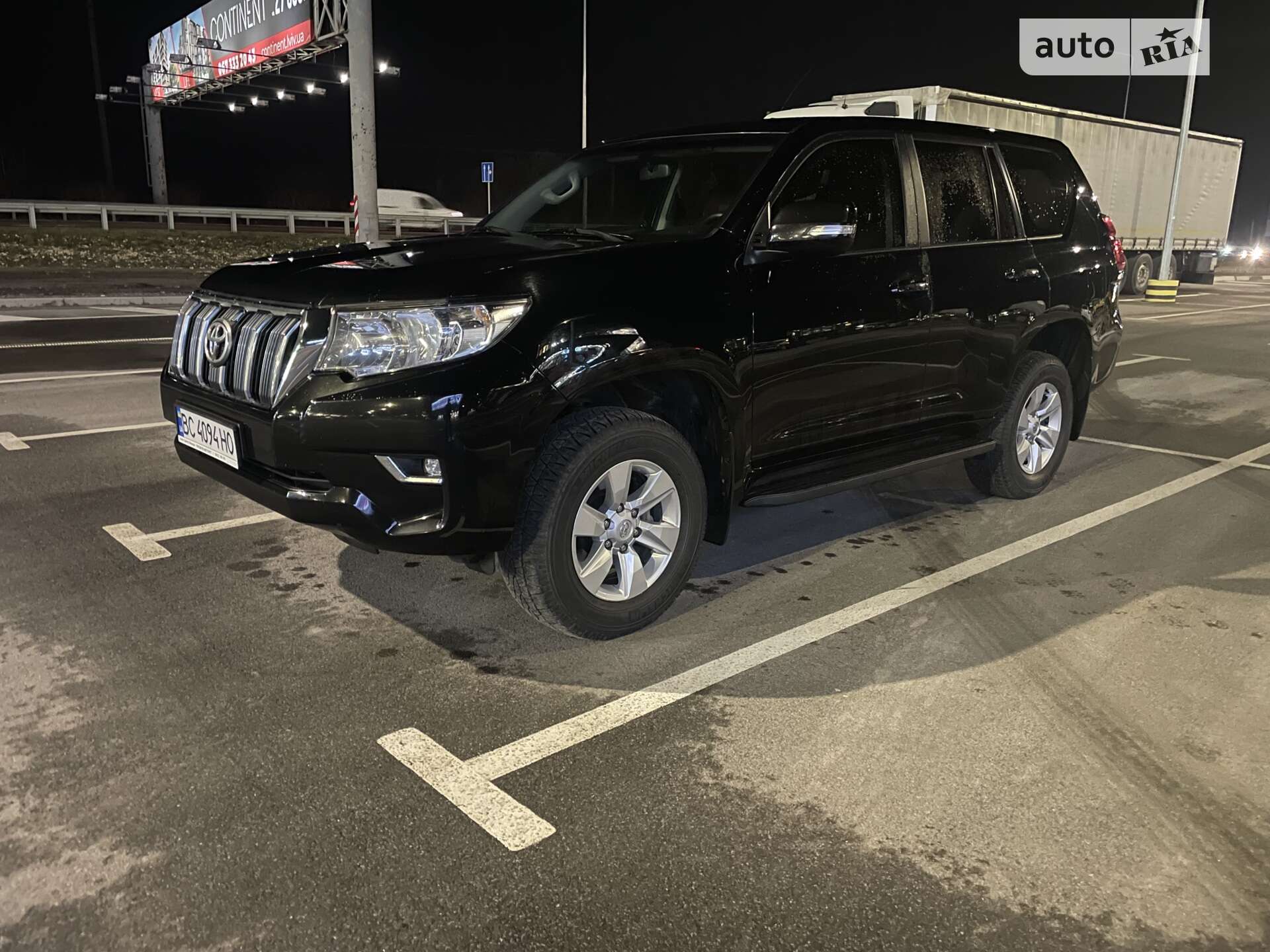 Toyota Land Cruiser Prado 2019 VIN JTEBX3FJ80K314534 фото оголошення 2 з 21