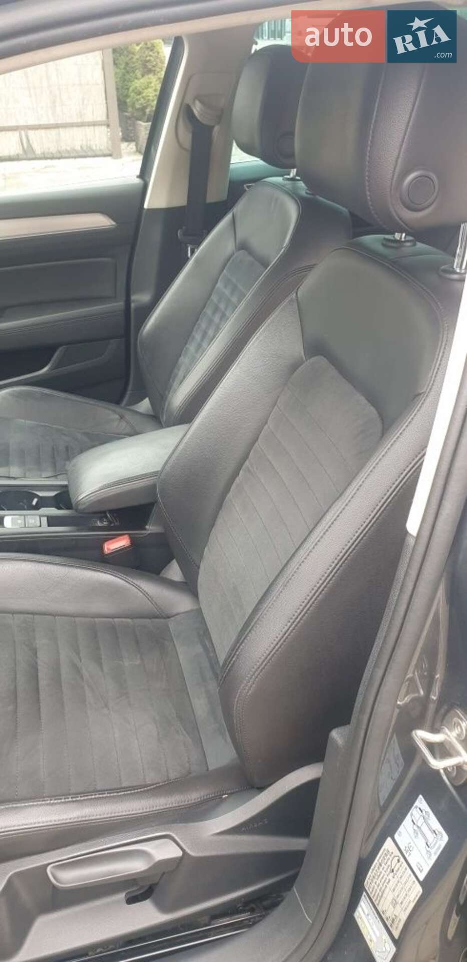 Volkswagen Passat 2016 VIN WVWZZZ3CZGE141963 фото оголошення 3 з 16