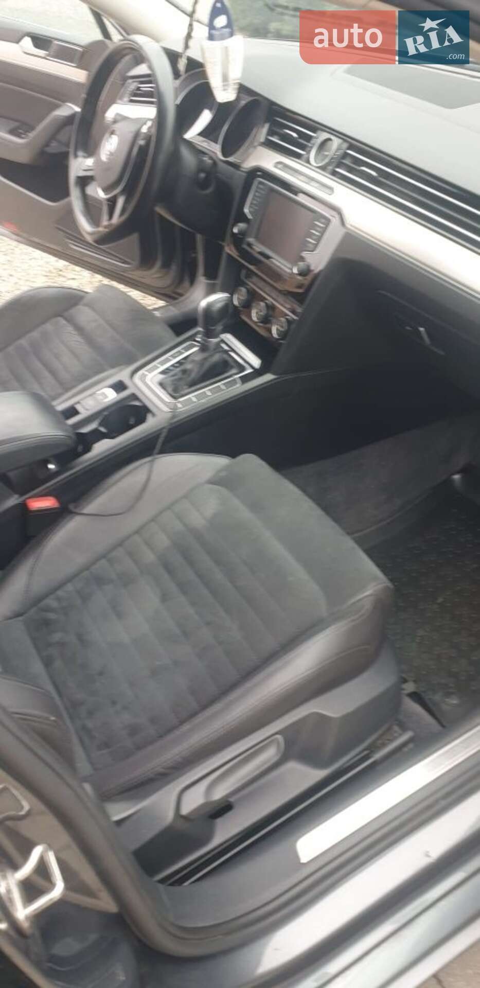 Volkswagen Passat 2016 VIN WVWZZZ3CZGE141963 фото оголошення 8 з 16