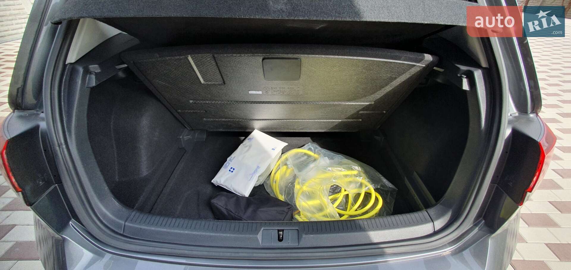 Volkswagen e-Golf 2019 VIN WVWZZZAUZL8905190 фото оголошення 24 з 49