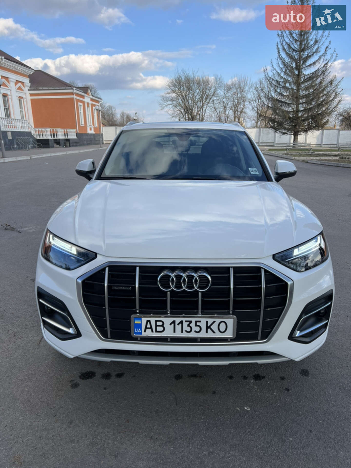 Audi Q5 2020 VIN WA1AAAFY0M2010729 фото оголошення 2 з 43