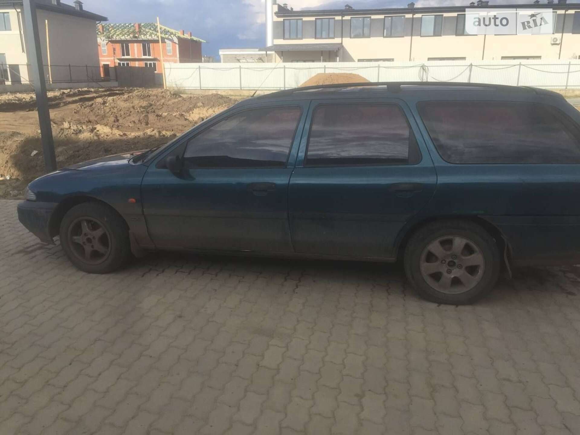 Ford Mondeo 1993 VIN WF0NXXGBBNPD00488 фото оголошення 3 з 10