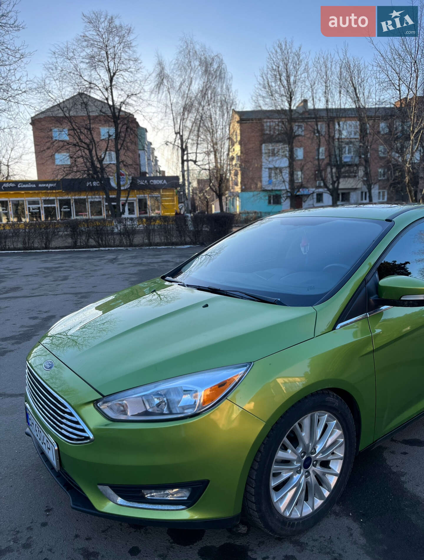 Ford Focus 2018 VIN 1FADP3J2XJL271684 фото оголошення 4 з 5