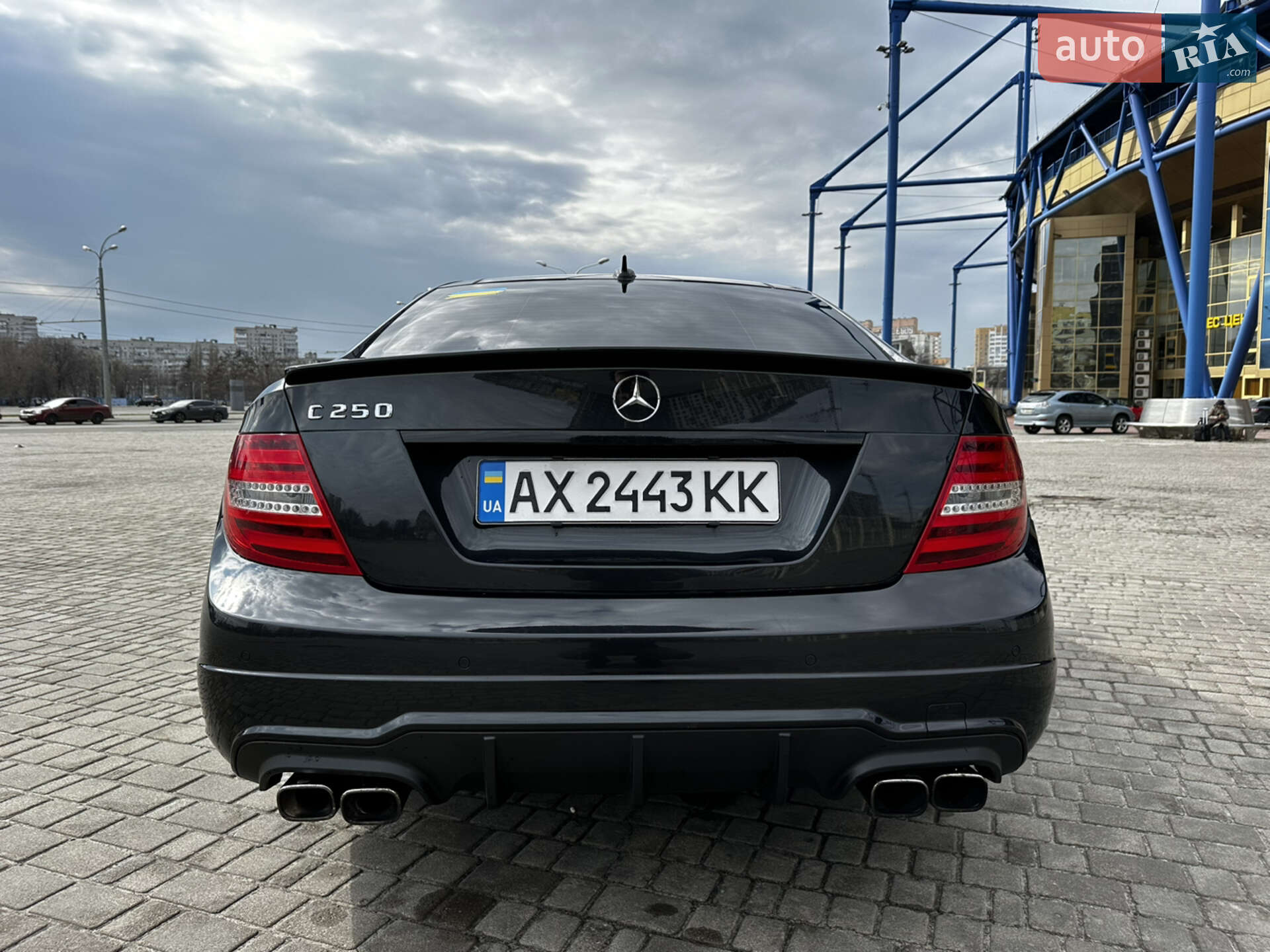 Mercedes-Benz C-Class 2012 VIN WDDGJ4HB2CF859428 фото оголошення 9 з 27
