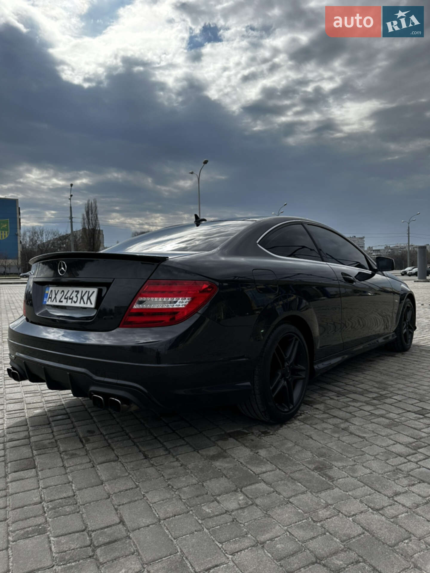 Mercedes-Benz C-Class 2012 VIN WDDGJ4HB2CF859428 фото оголошення 12 з 27