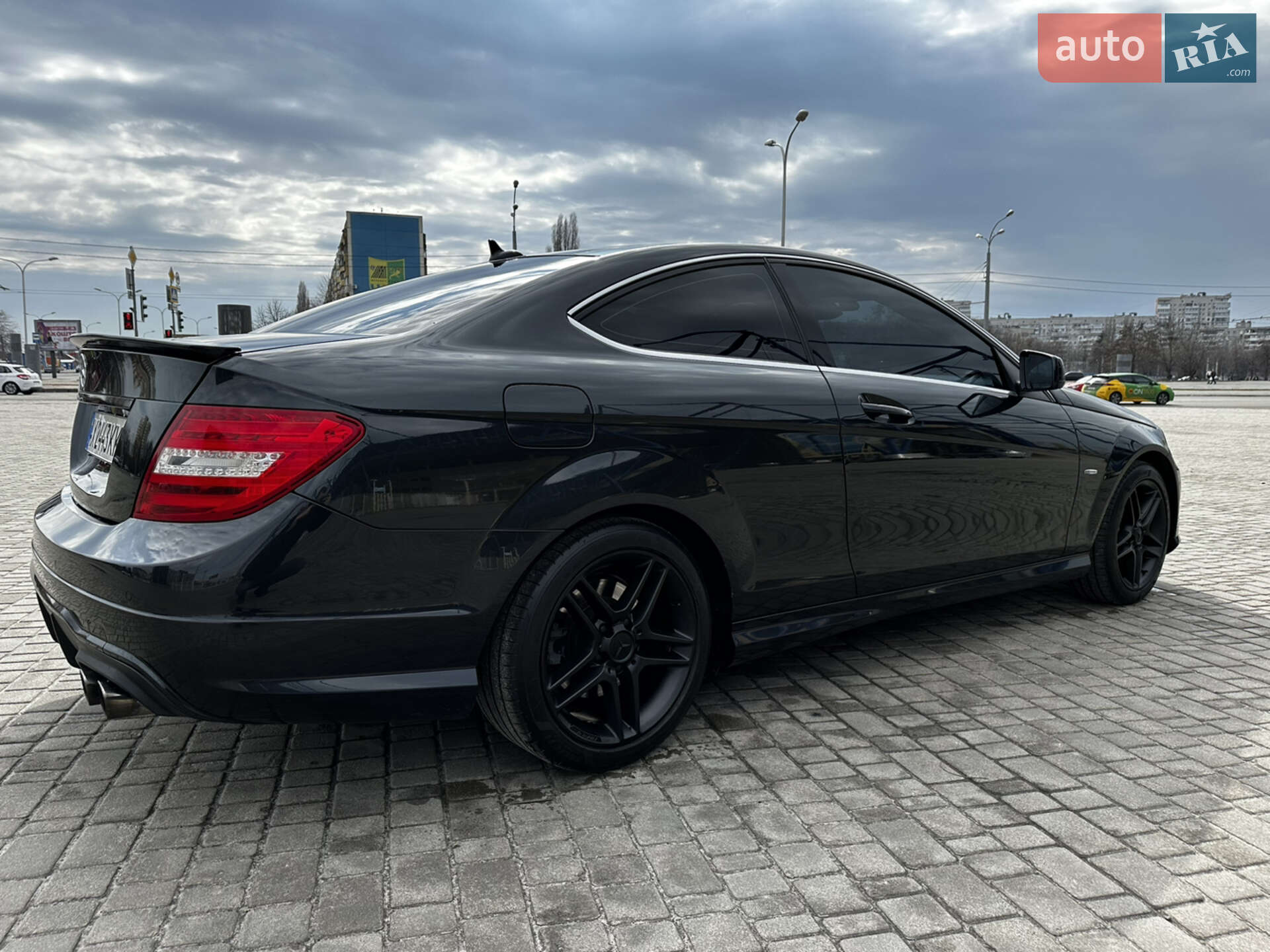 Mercedes-Benz C-Class 2012 VIN WDDGJ4HB2CF859428 фото оголошення 13 з 27