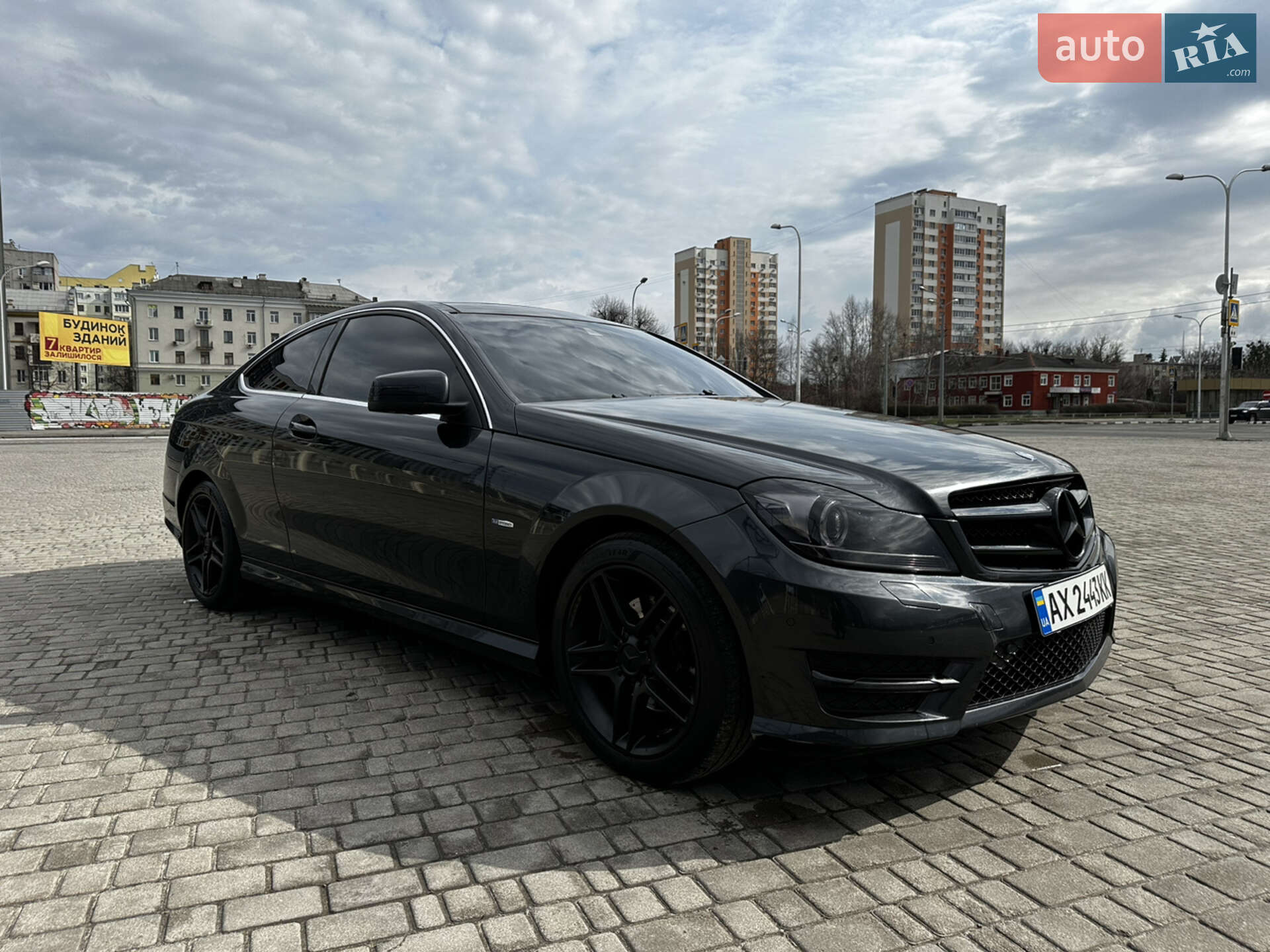 Mercedes-Benz C-Class 2012 VIN WDDGJ4HB2CF859428 фото оголошення 17 з 27