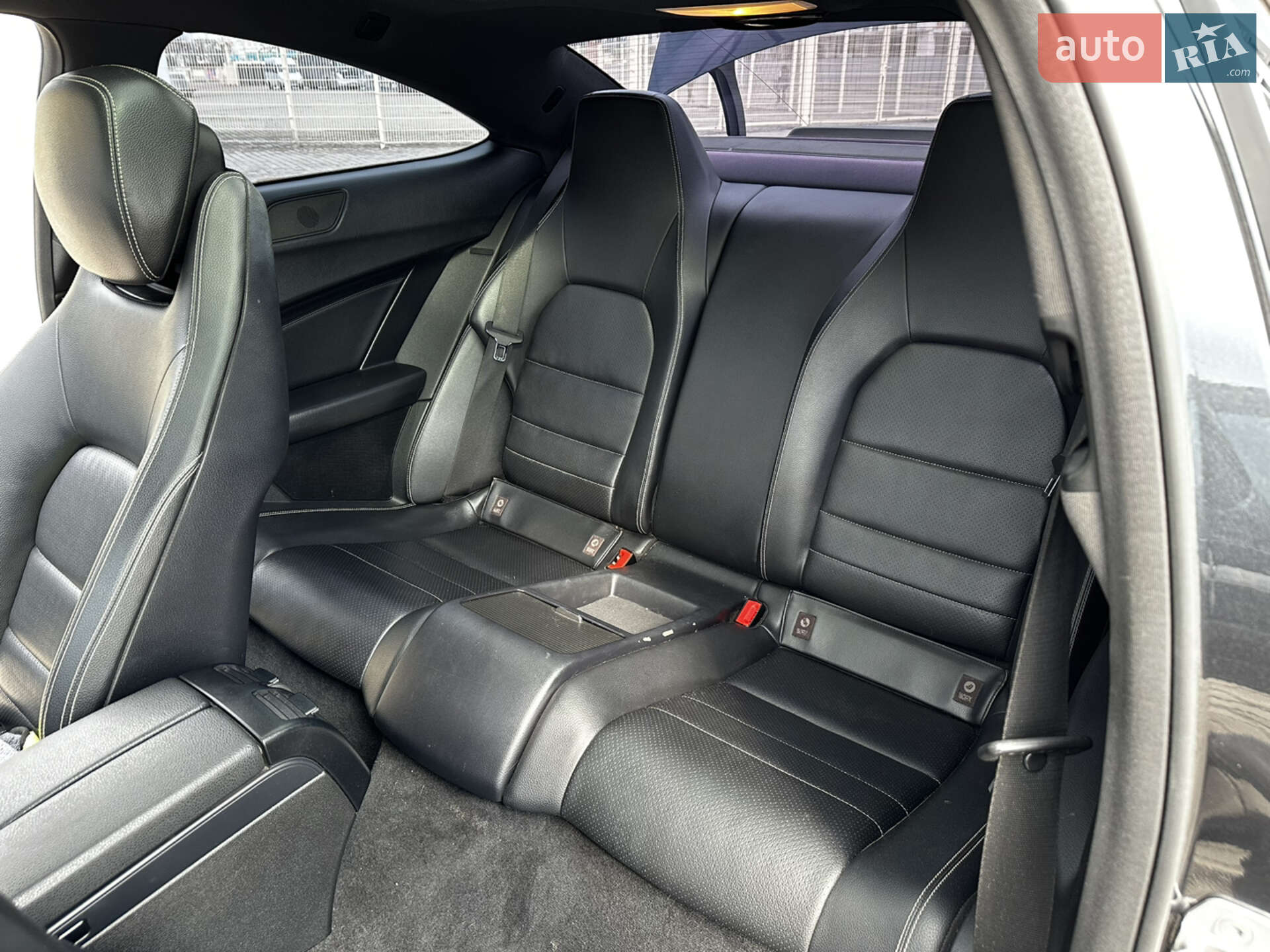 Mercedes-Benz C-Class 2012 VIN WDDGJ4HB2CF859428 фото оголошення 23 з 27
