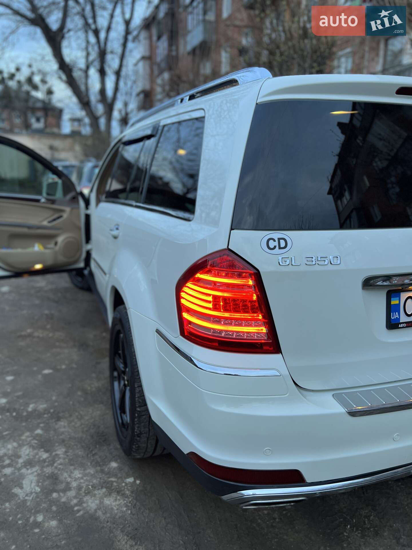 Mercedes-Benz GL-Class 2011 VIN 4JGBF2FE3CA778115 фото оголошення 7 з 34