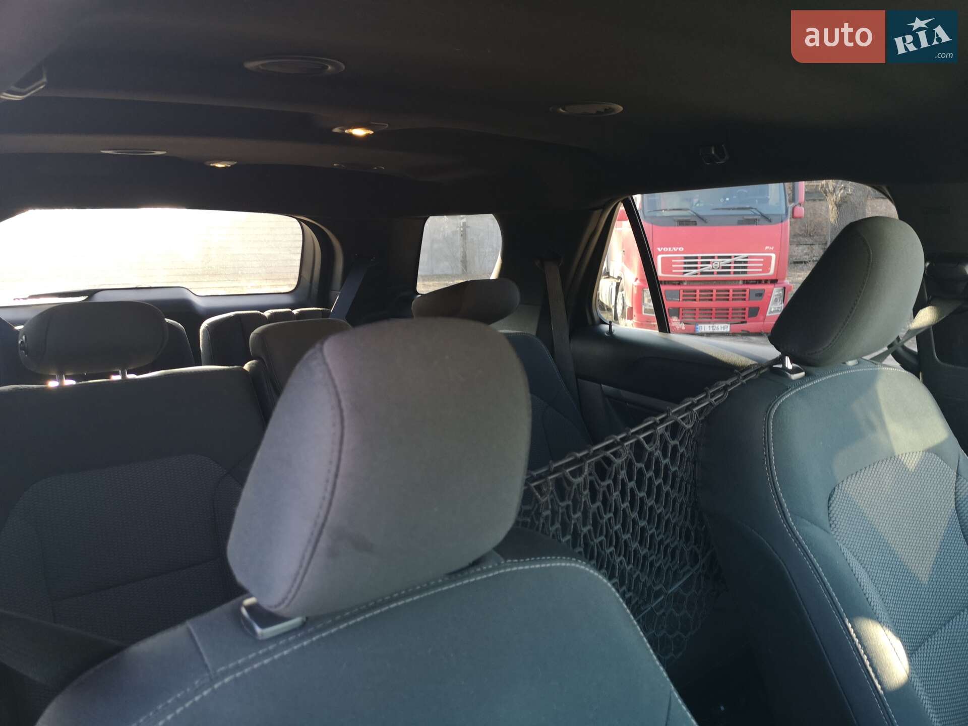 Ford Explorer 2018 VIN 1FM5K8D80KGA43824 фото оголошення 11 з 17