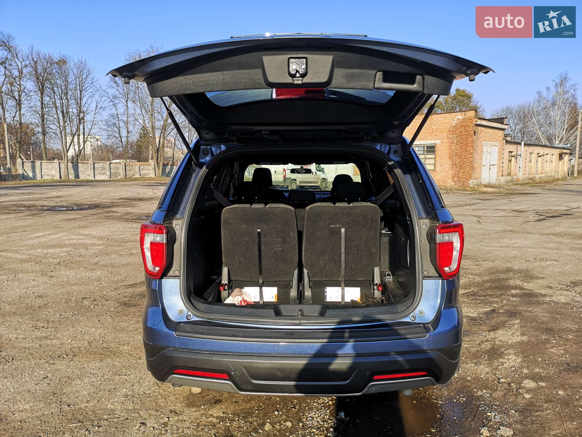 Ford Explorer 2018 VIN 1FM5K8D80KGA43824 фото оголошення 13 з 17