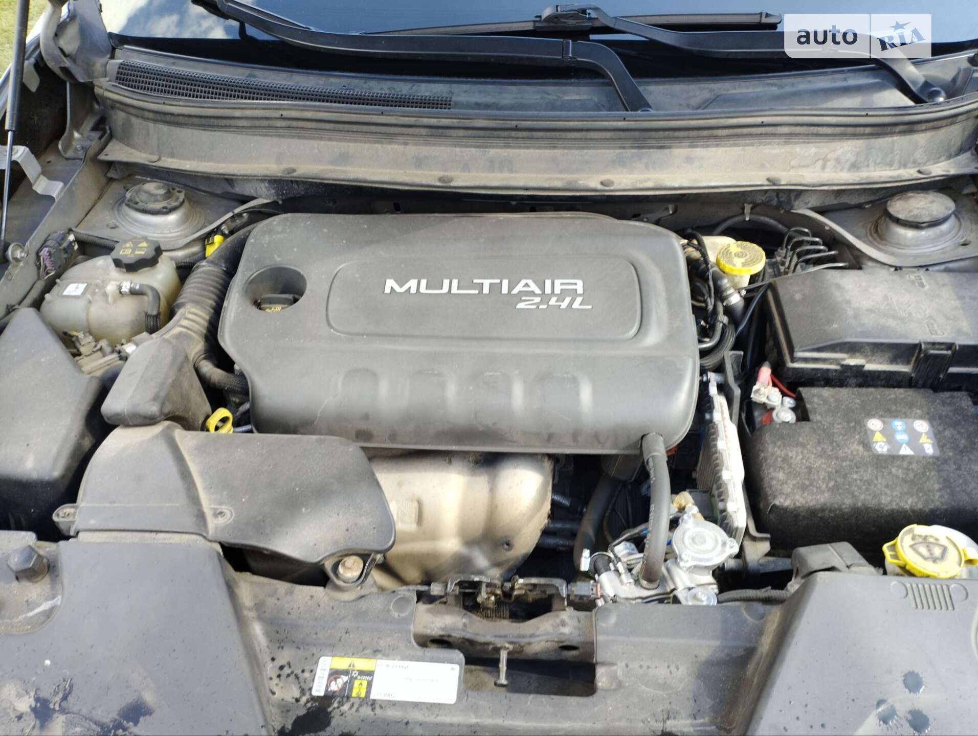 Jeep Cherokee 2013 VIN 1C4PJMAB3EW140485 фото оголошення 10 з 19