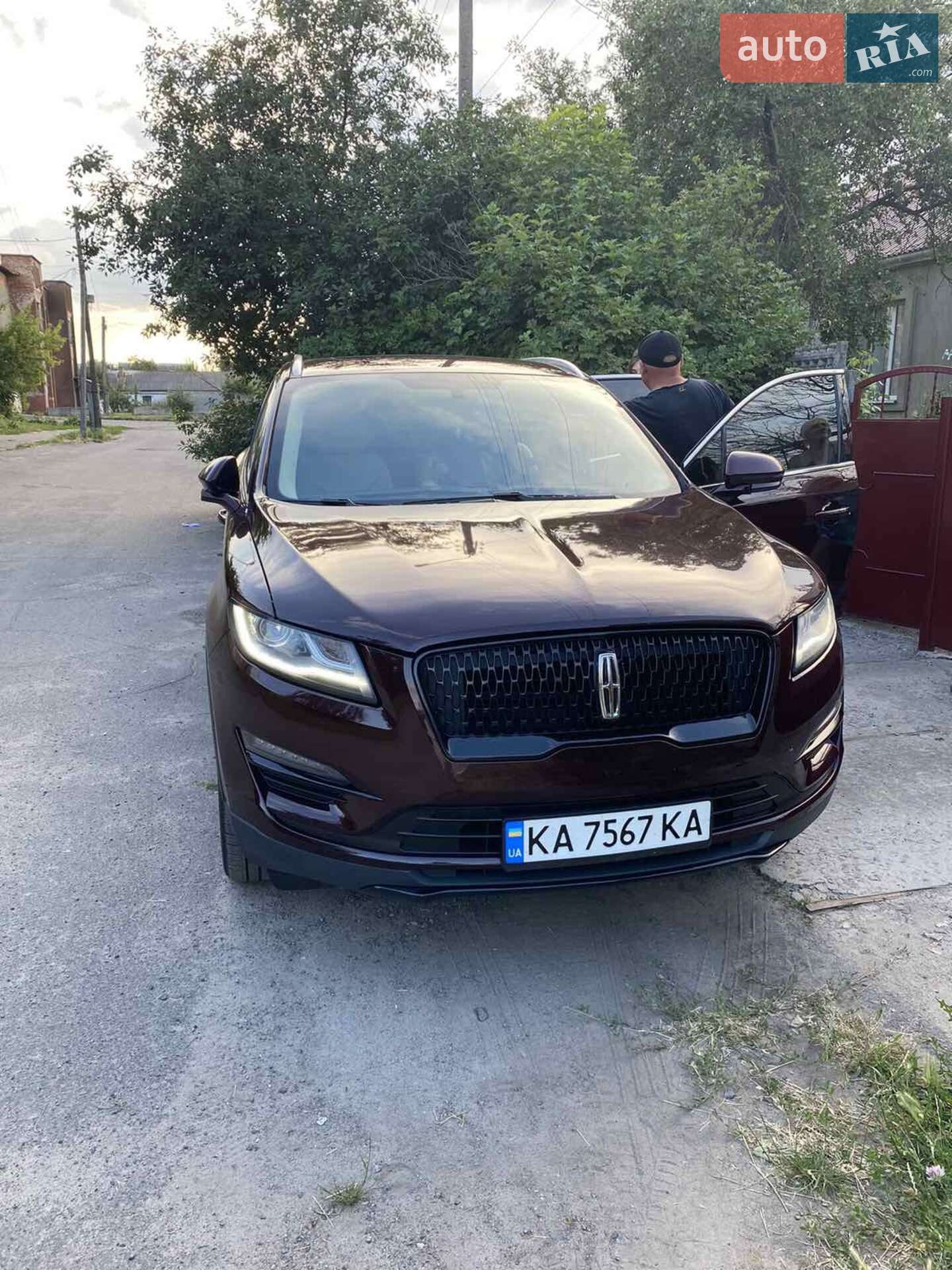 Lincoln MKC 2018 VIN 5LMCJ2D9XKUL07579 фото оголошення 18 з 32