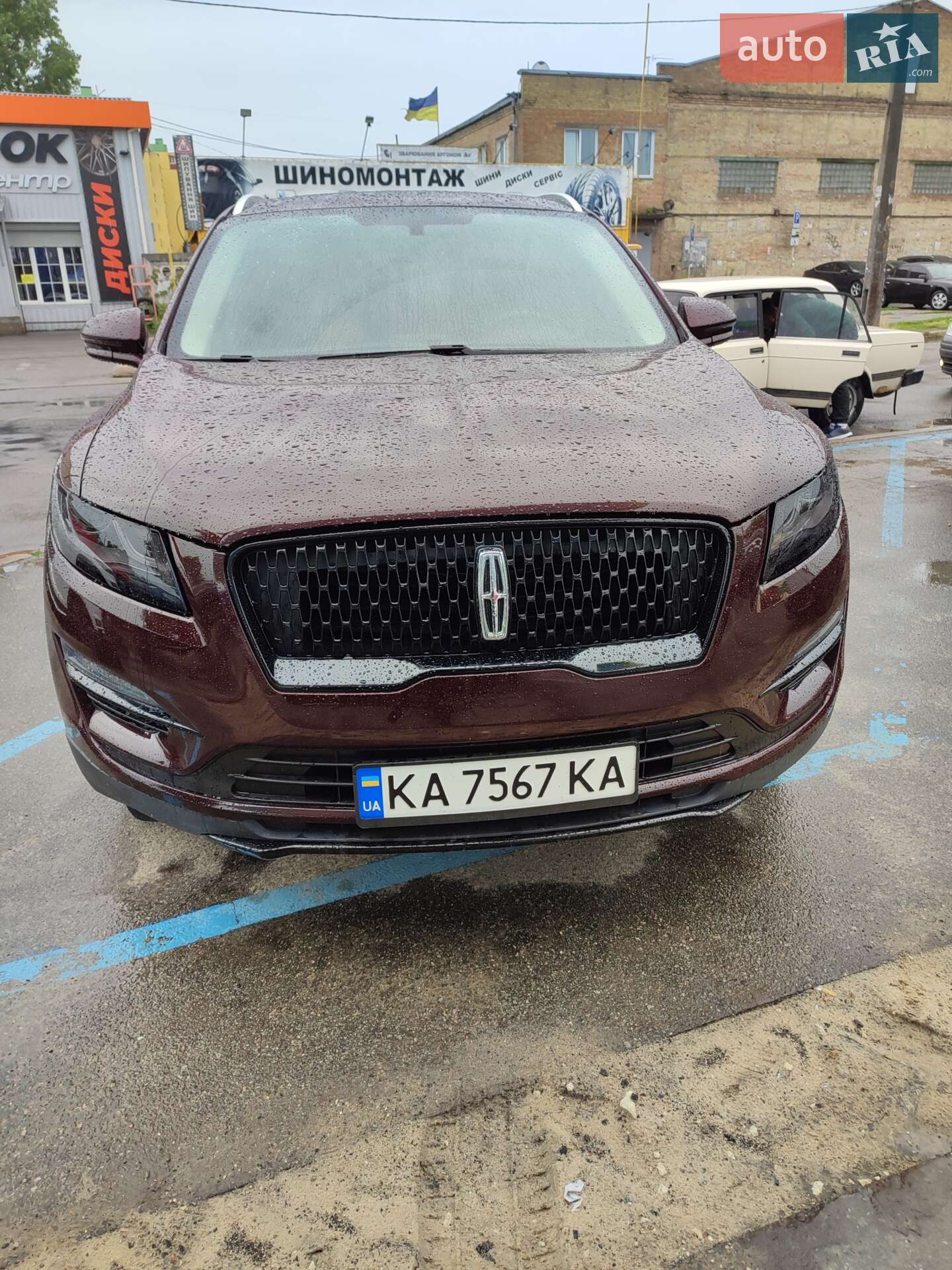 Lincoln MKC 2018 VIN 5LMCJ2D9XKUL07579 фото оголошення 19 з 32