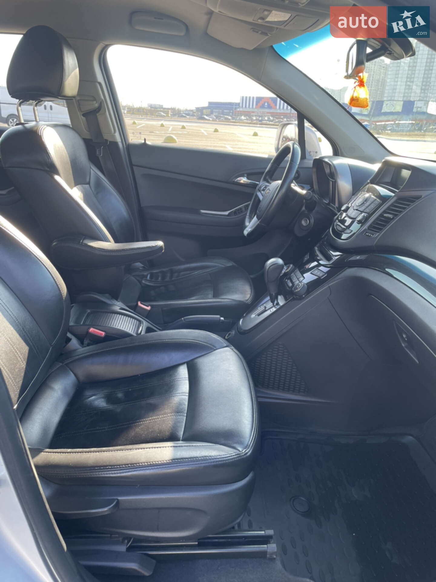 Chevrolet Orlando 2012 VIN KL1YA7559CK701545 фото оголошення 10 з 19