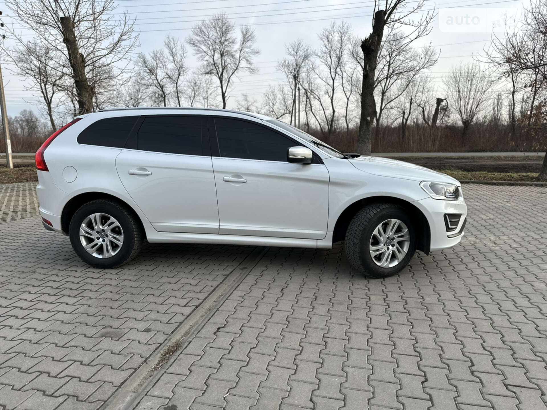 Volvo XC60 2015 VIN YV1DZ8256F2706380 фото оголошення 27 з 30