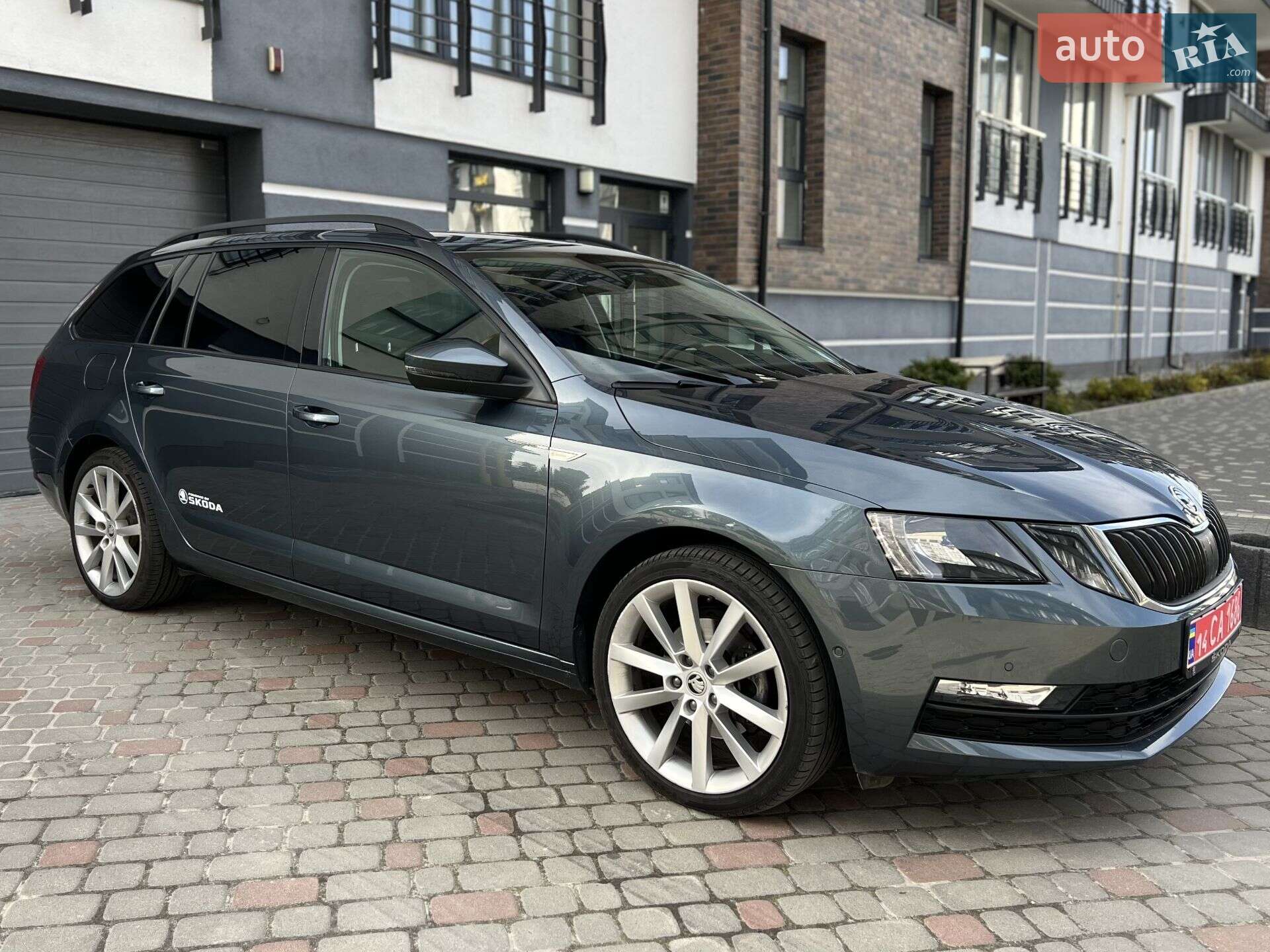 Skoda Octavia 2020 VIN TMBJJ7NEXL0174208 фото оголошення 3 з 18