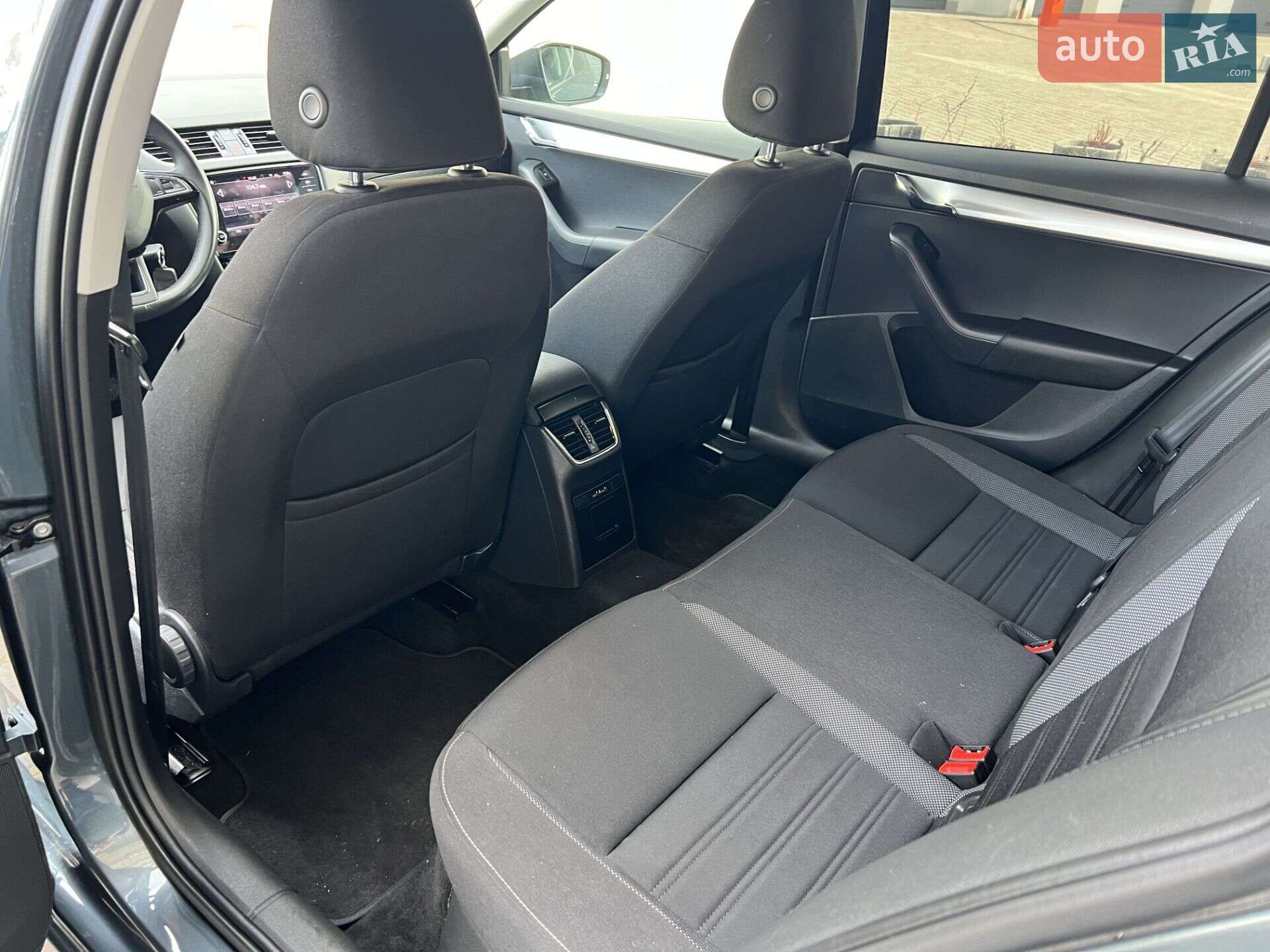 Skoda Octavia 2020 VIN TMBJJ7NEXL0174208 фото оголошення 13 з 18