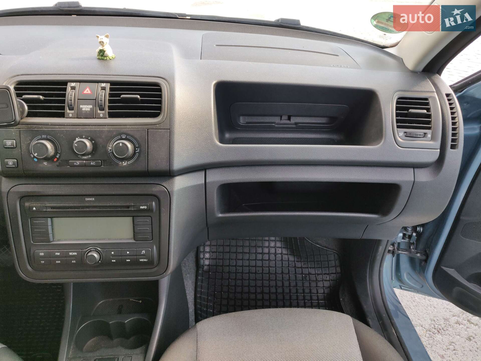 Skoda Fabia 2009 VIN TMBAA65J0A3071060 фото оголошення 49 з 85