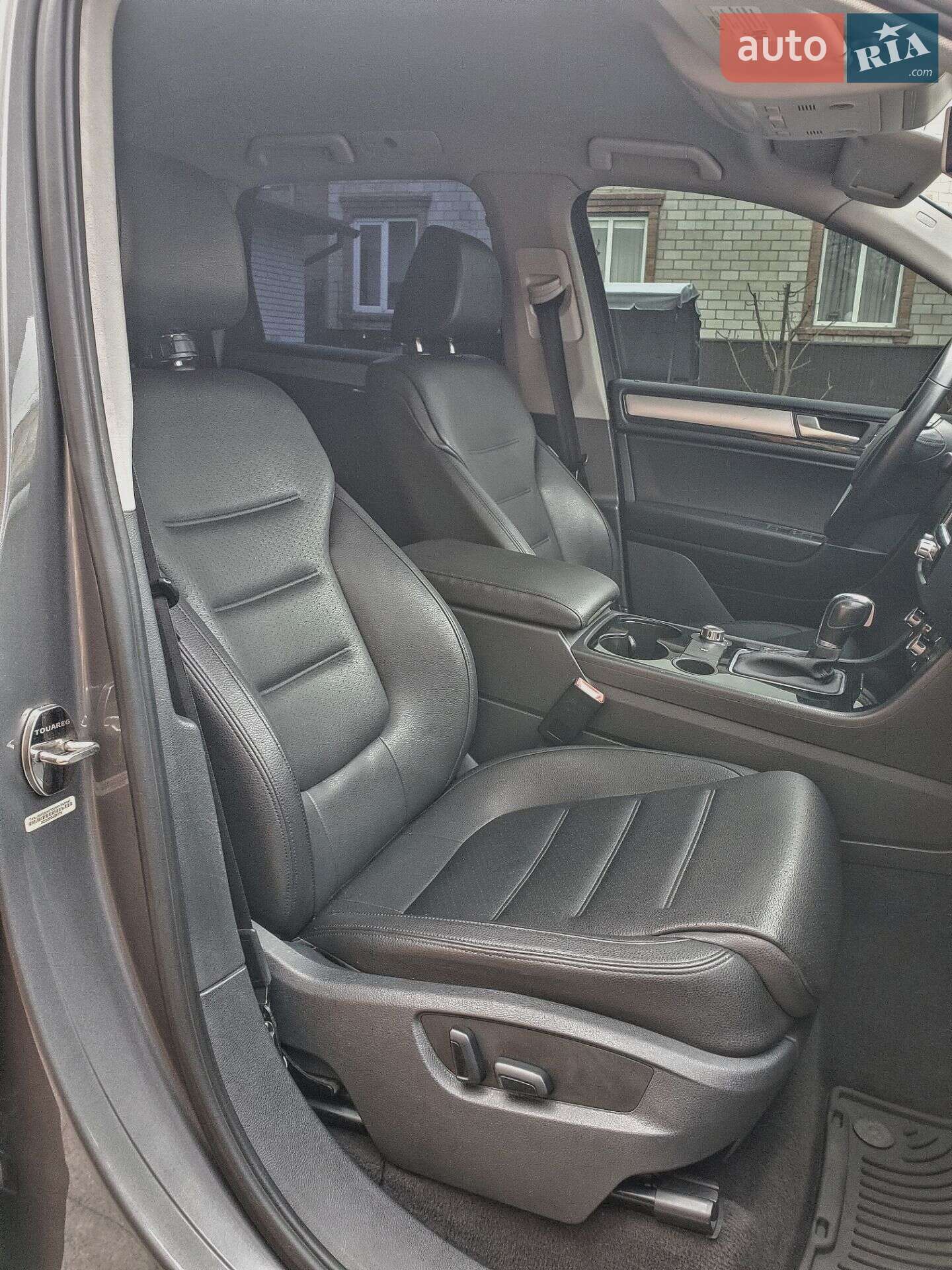 Volkswagen Touareg 2011 VIN WVGFK9BP5CD002595 фото оголошення 8 з 23