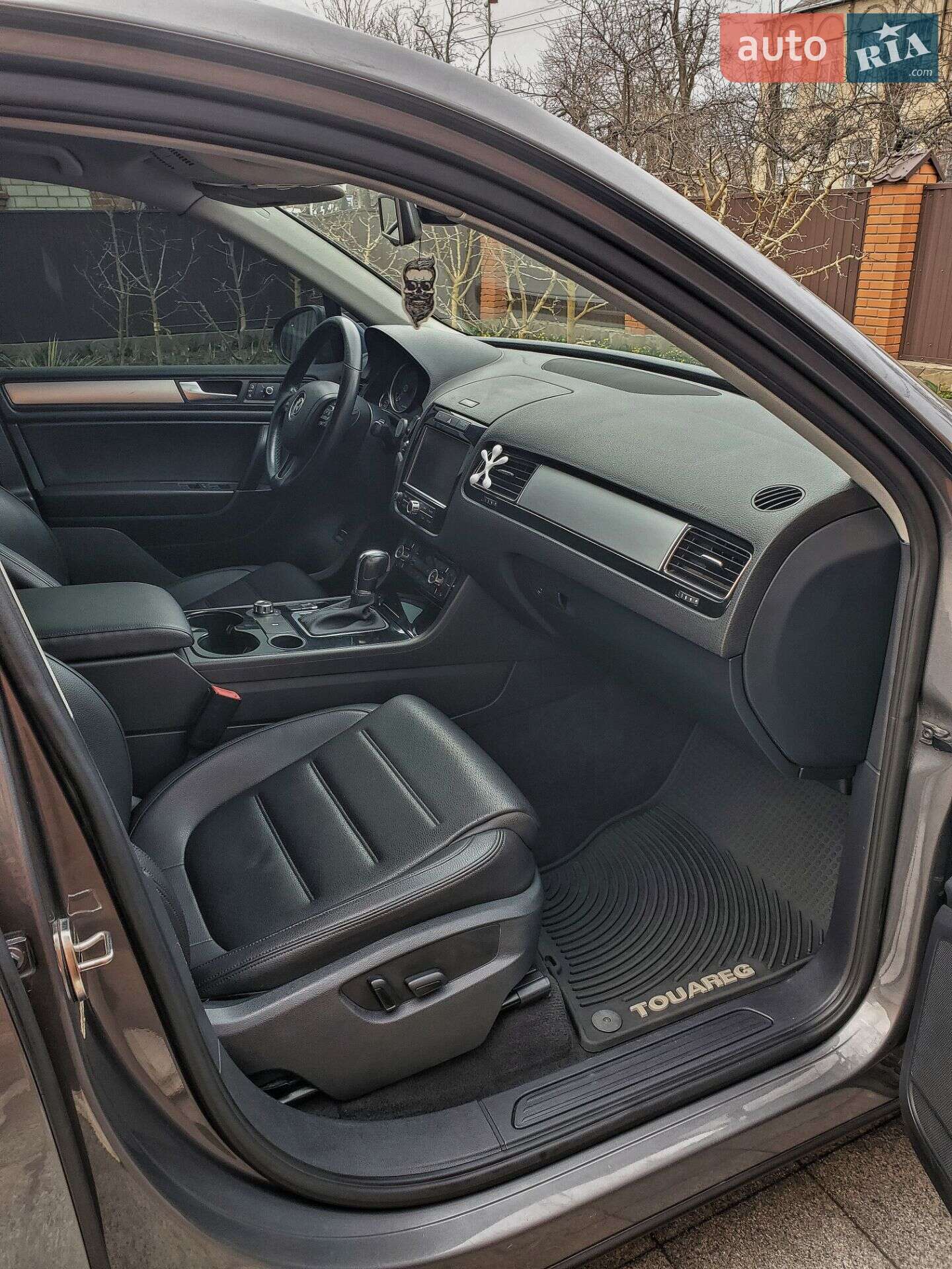 Volkswagen Touareg 2011 VIN WVGFK9BP5CD002595 фото оголошення 9 з 23