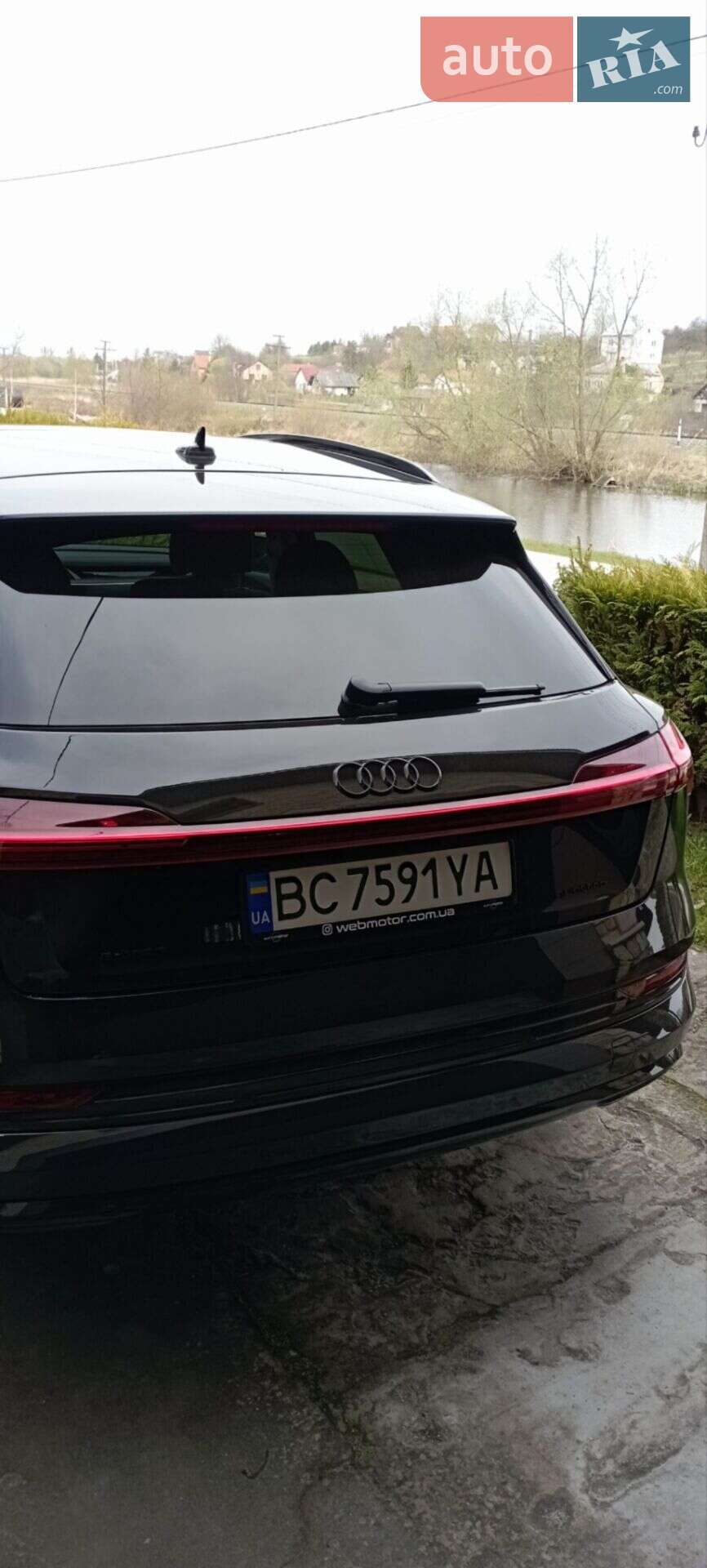 Audi e-tron 2021 VIN WA1LAAGE2NB011136 фото оголошення 7 з 42