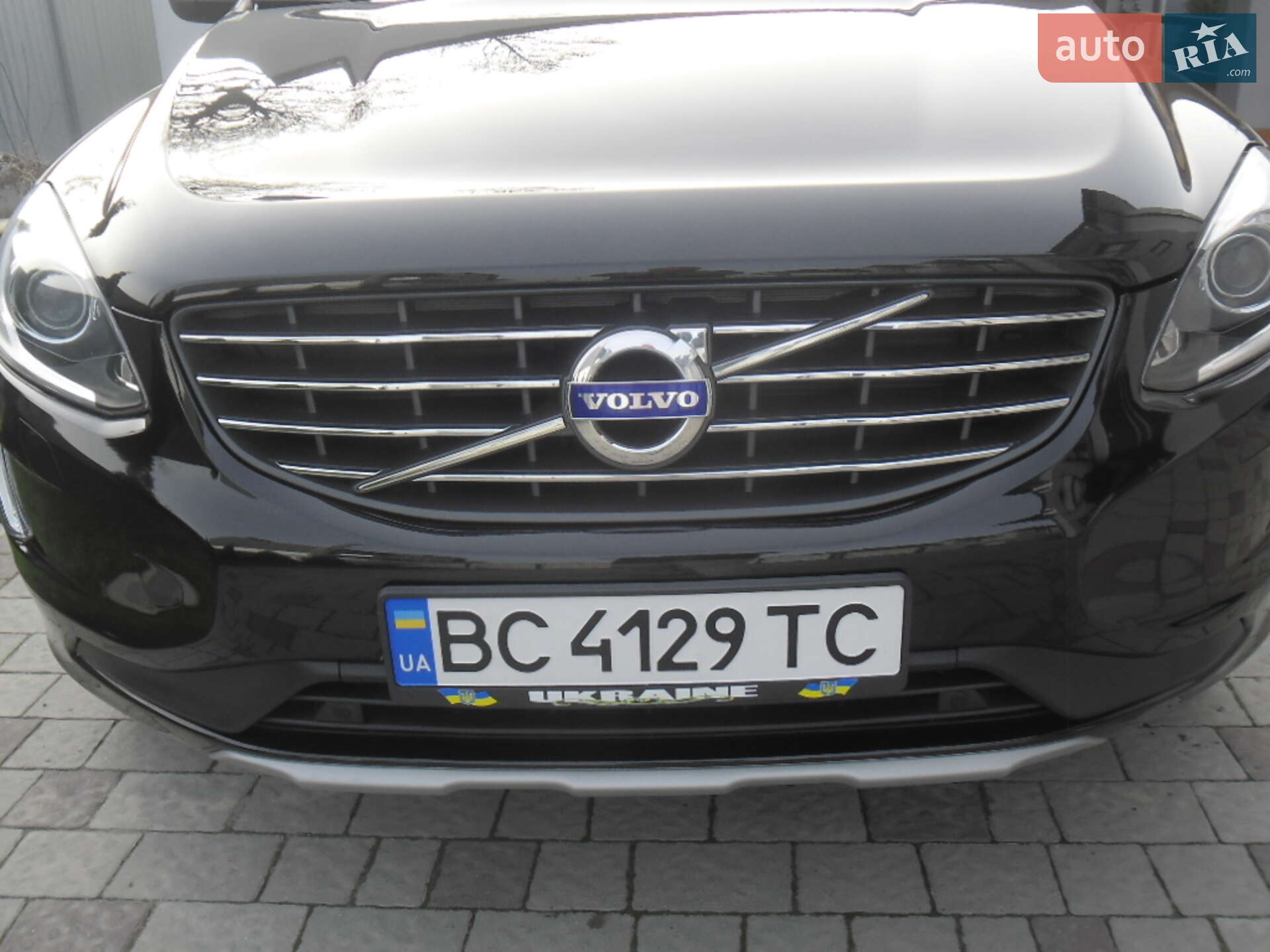 Volvo XC60 2017 VIN YV1DZ97C6H2140416 фото оголошення 5 з 39