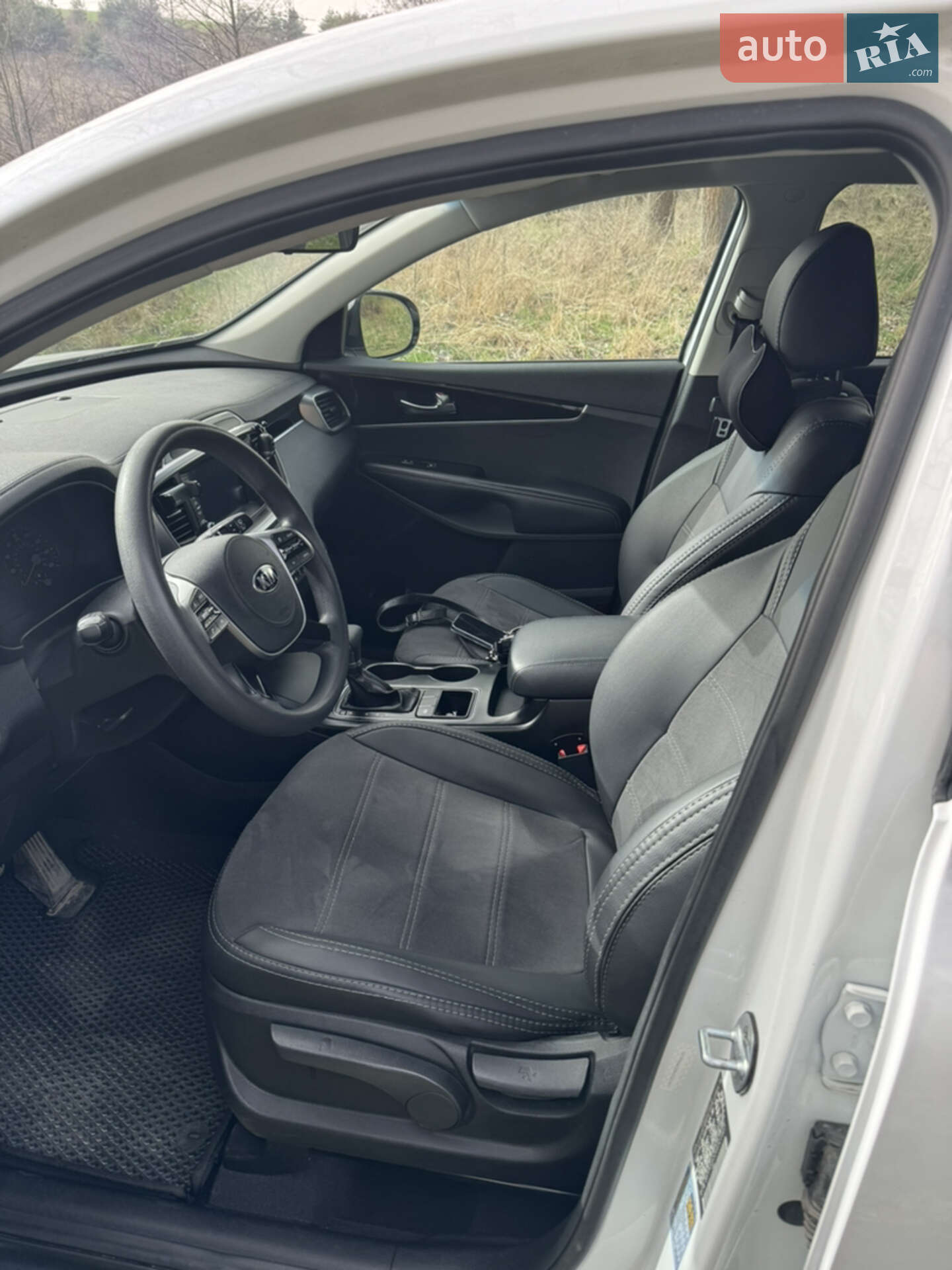 Kia Sorento 2018 VIN 5XYPG4A32KG521907 фото оголошення 23 з 30