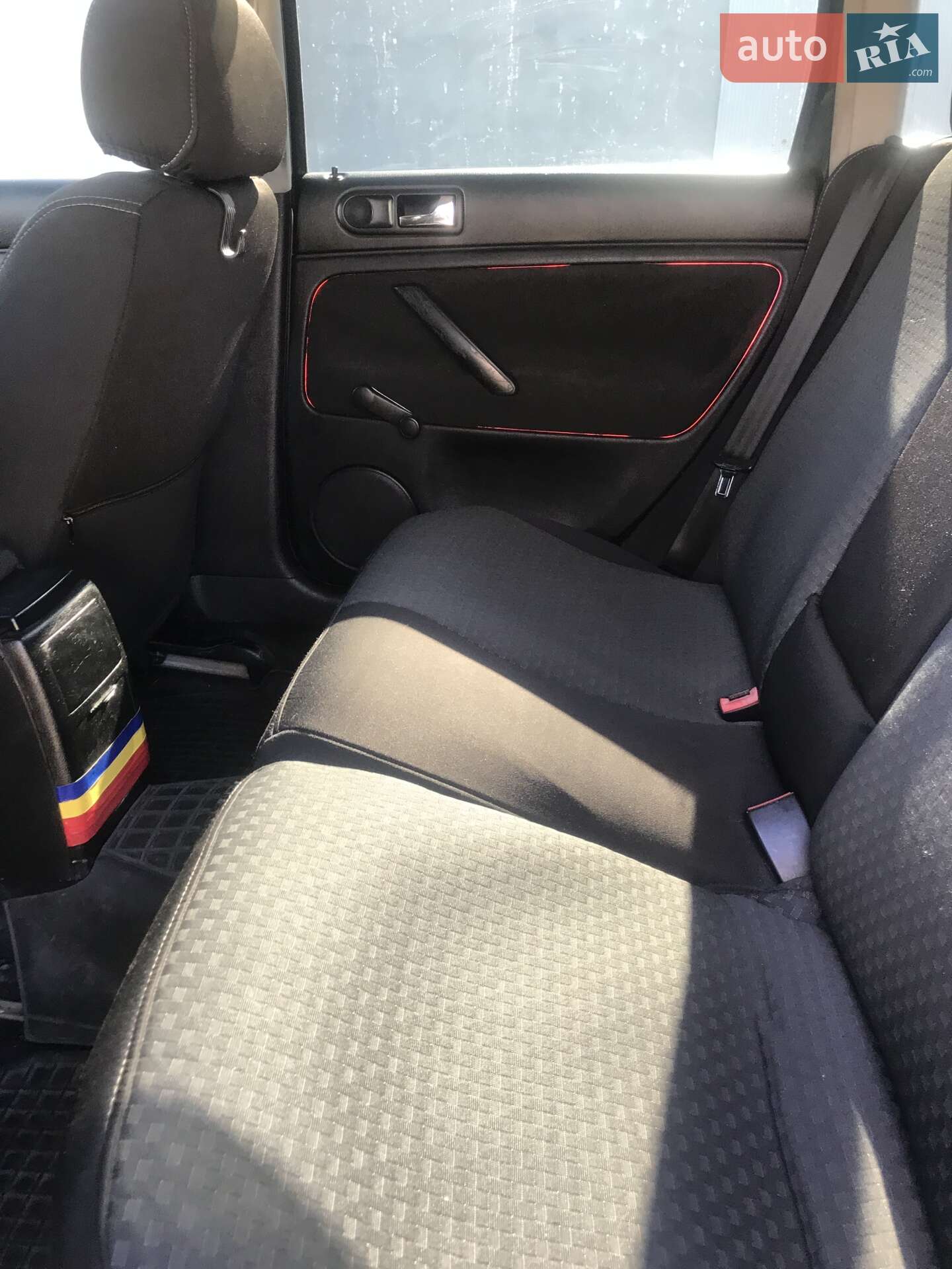 Volkswagen Passat 2001 VIN WVWZZZ3BZ2E157054 фото оголошення 52 з 60