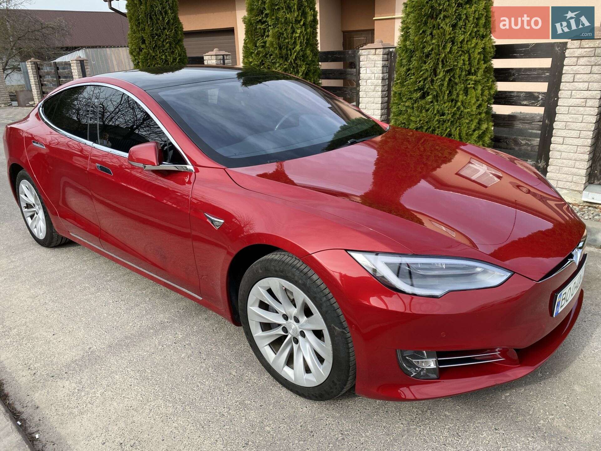 Tesla Model S 2017 VIN 5YJSA7E11HF230045 фото оголошення 11 з 50