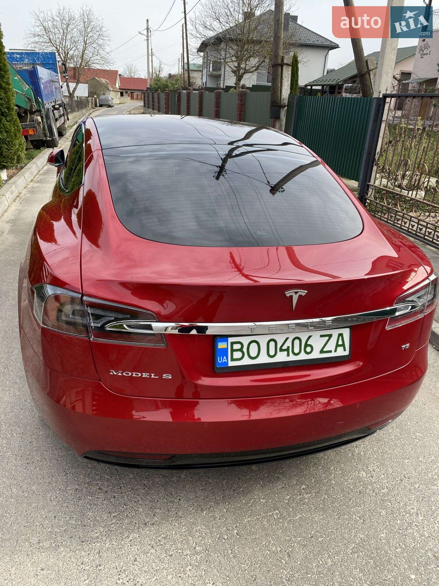 Tesla Model S 2017 VIN 5YJSA7E11HF230045 фото оголошення 16 з 50