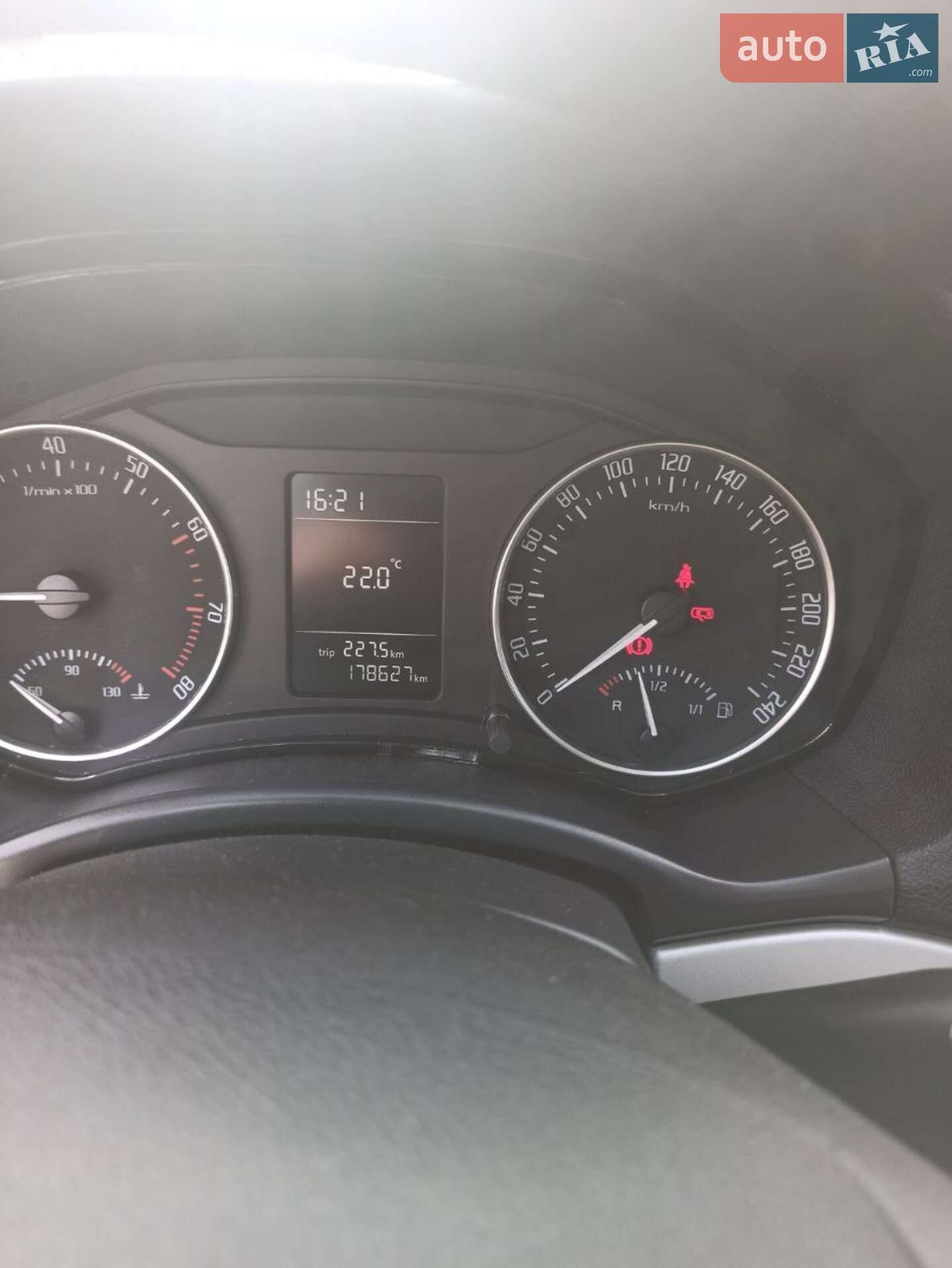 Skoda Octavia 2011 VIN TMBHM61Z7B2136396 фото оголошення 12 з 23