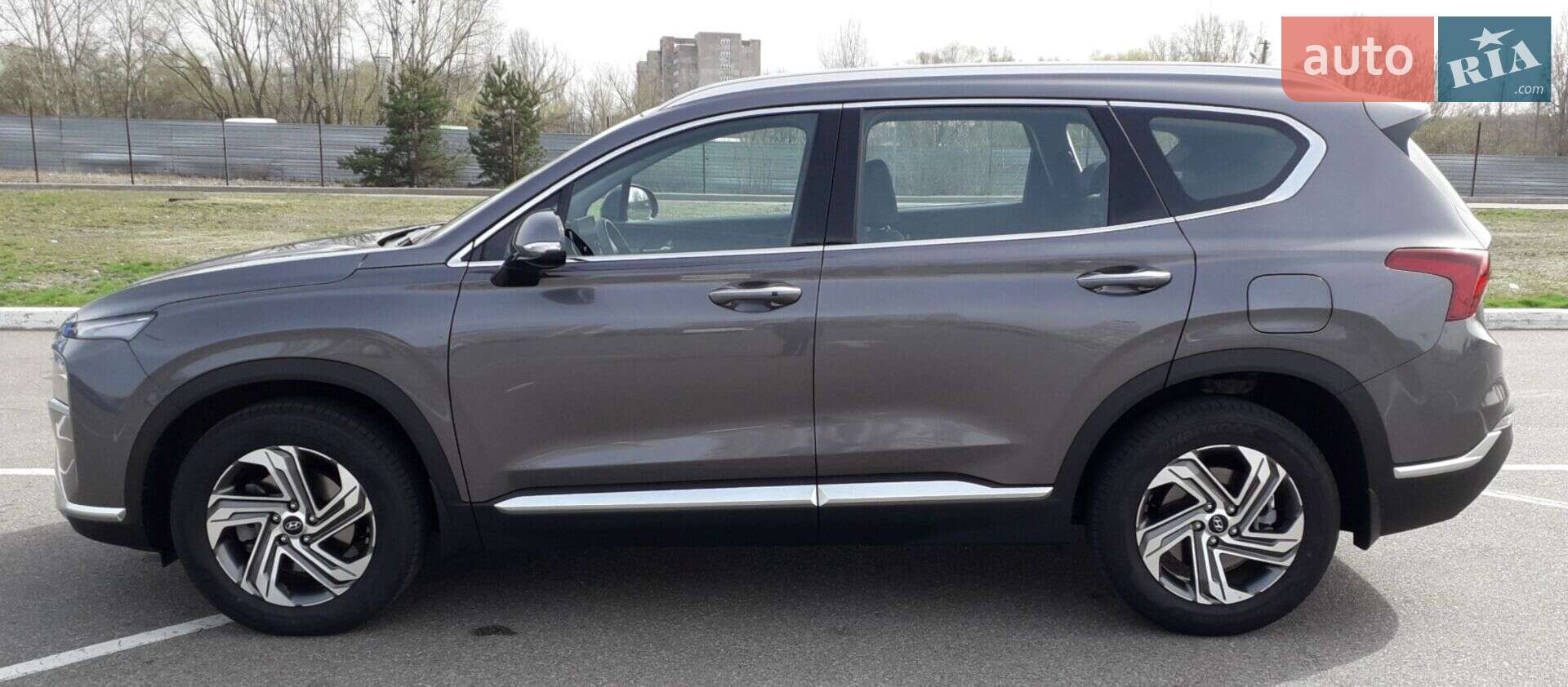 Hyundai Santa FE 2022 VIN KMHS381HHPU454323 фото оголошення 3 з 25