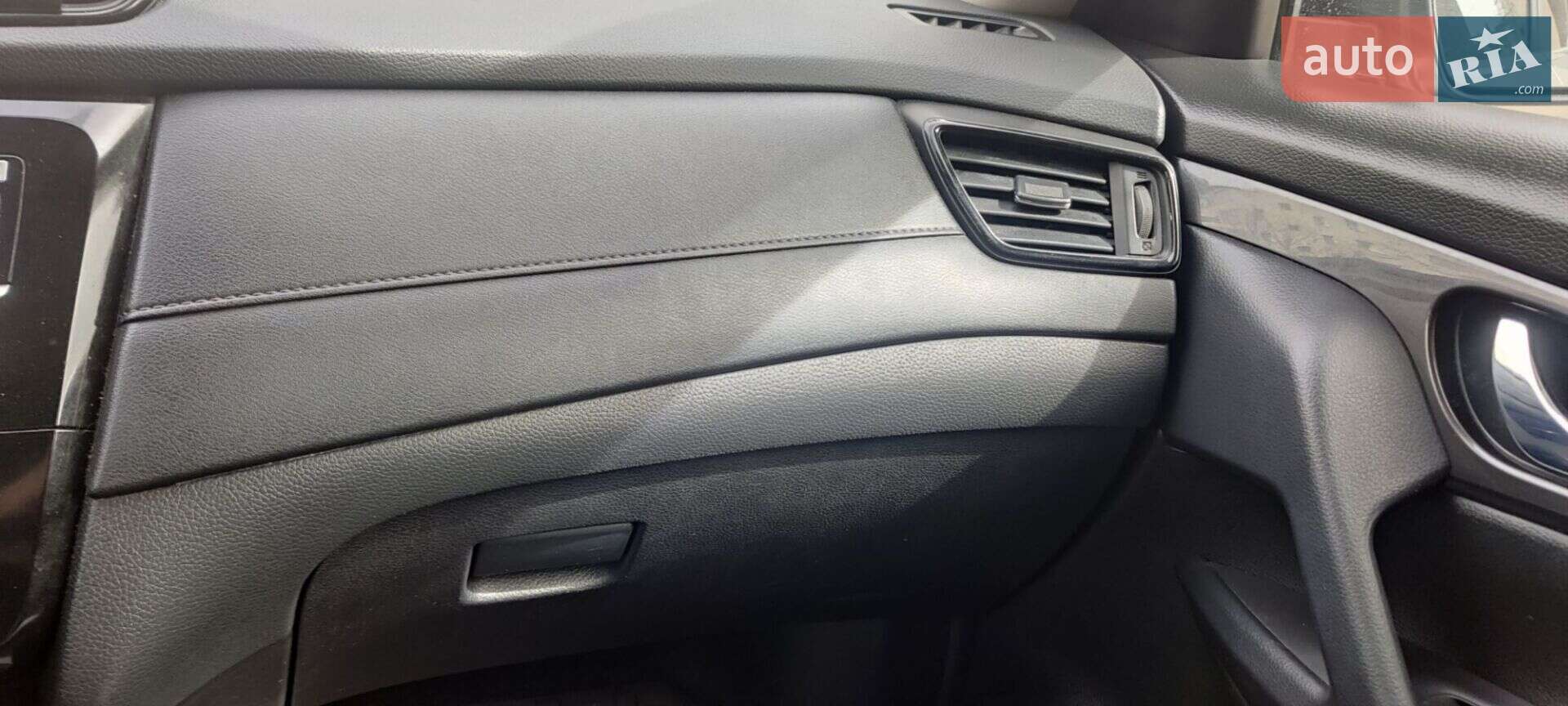 Nissan X-Trail 2019 VIN JN1TAAT32U0101072 фото оголошення 12 з 19
