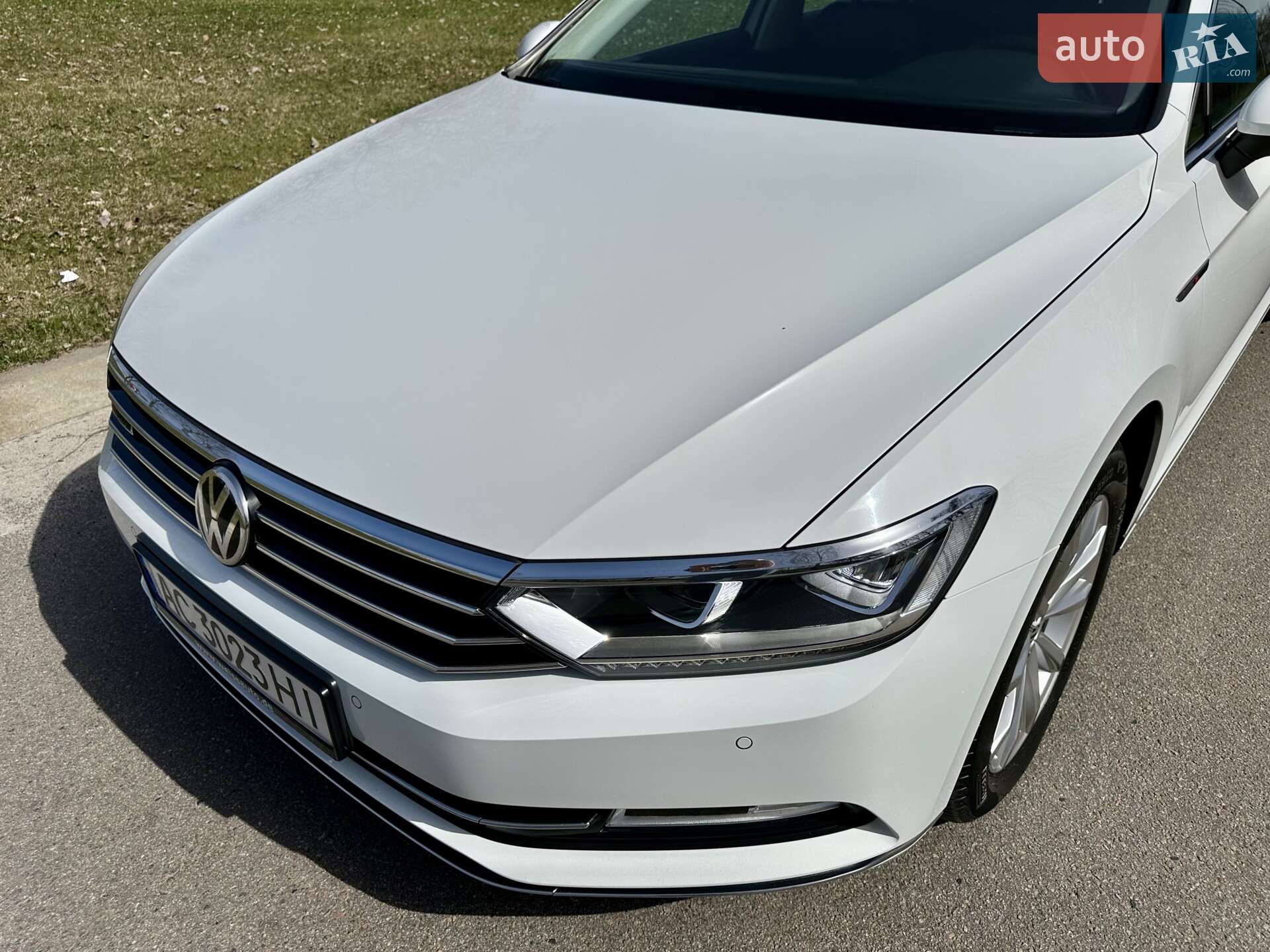 Volkswagen Passat 2018 VIN WVWZZZ3CZKE009423 фото оголошення 15 з 42