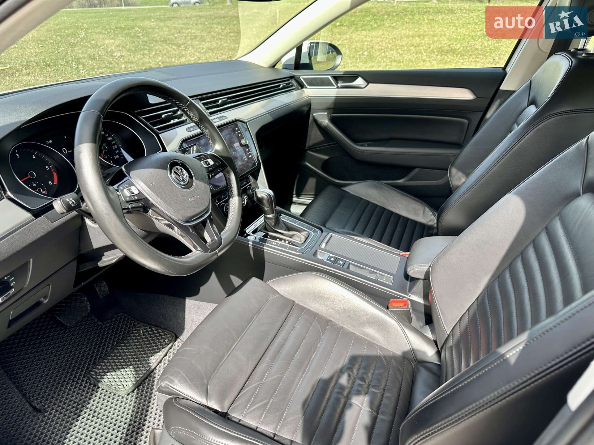 Volkswagen Passat 2018 VIN WVWZZZ3CZKE009423 фото оголошення 39 з 42