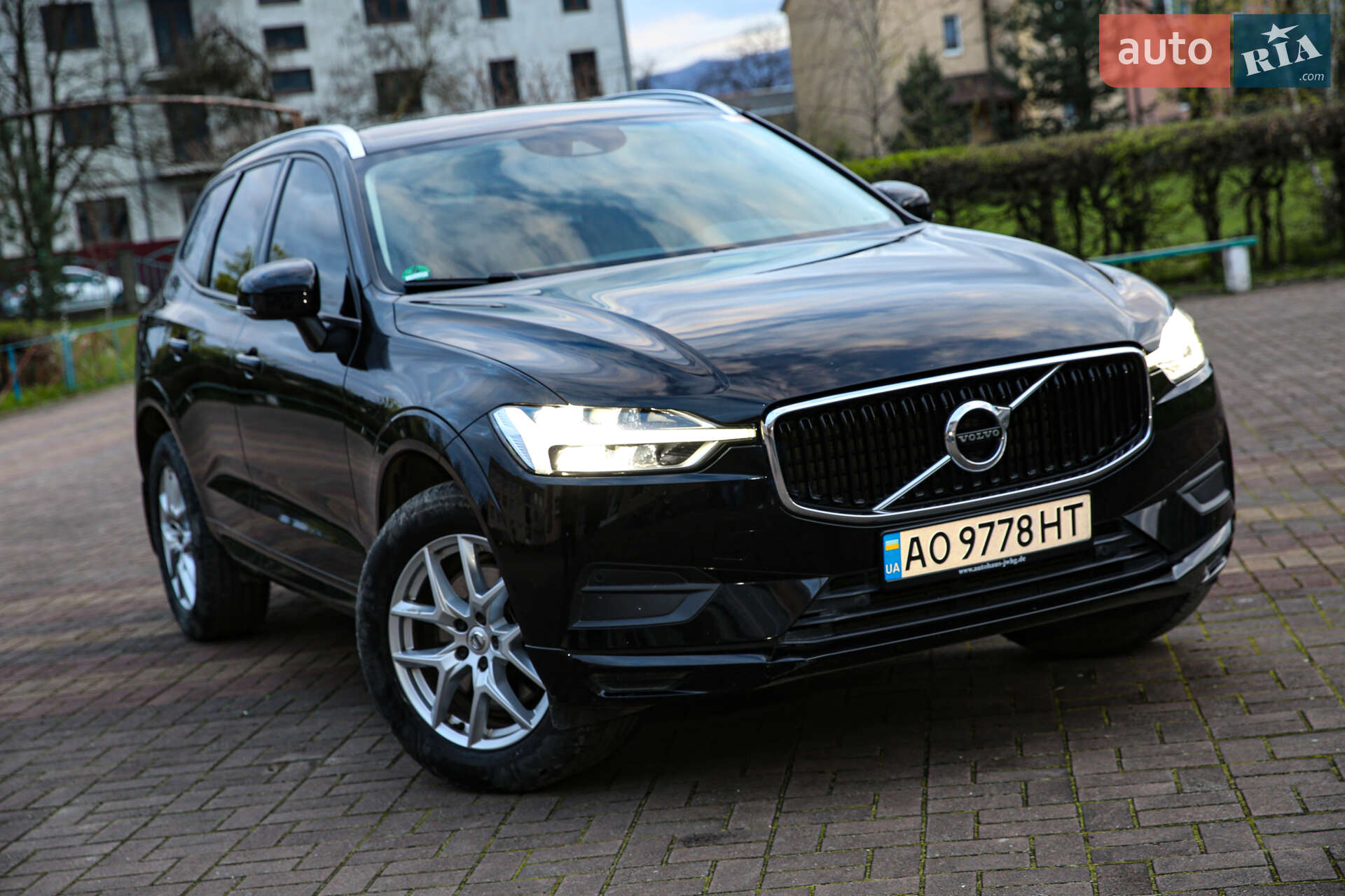 Volvo XC60 2019 VIN YV1UZA8VDK1370511 фото оголошення 16 з 20
